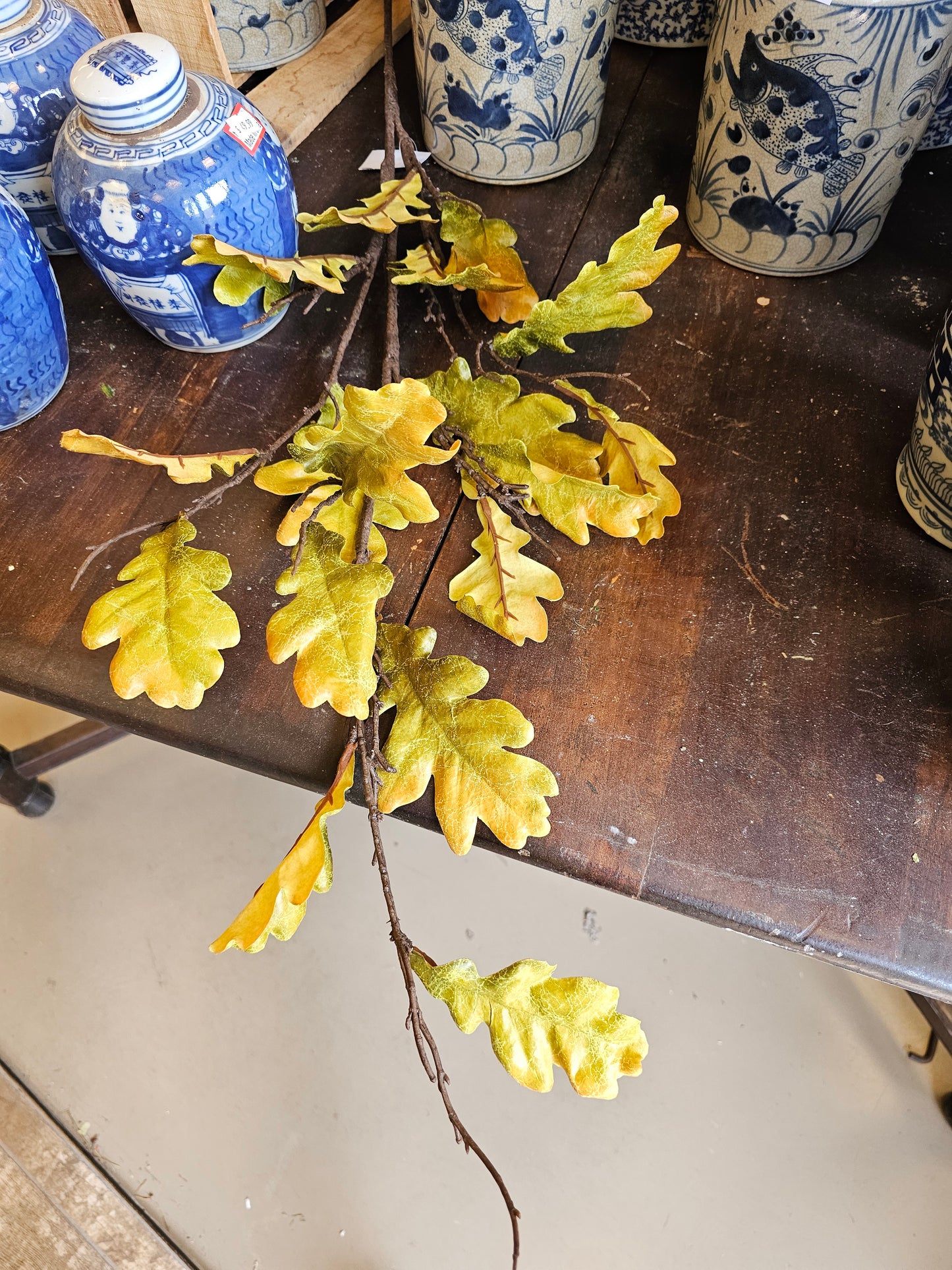 Green Oak Leaf Spray