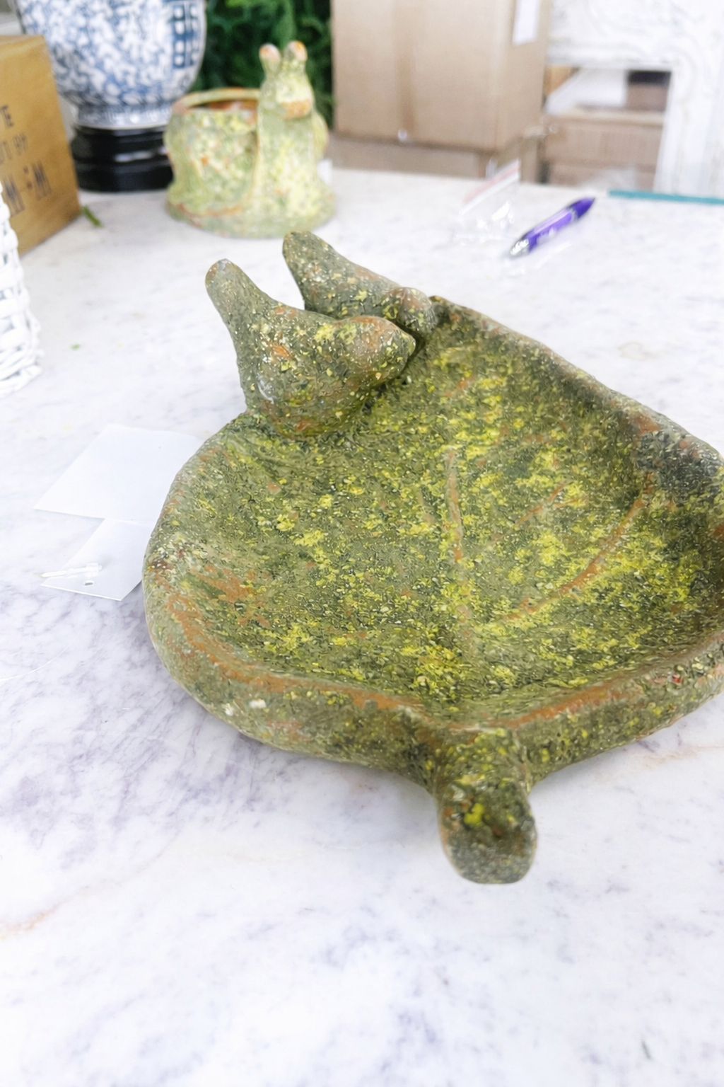 Aged Garden Leaf Bird Feeder