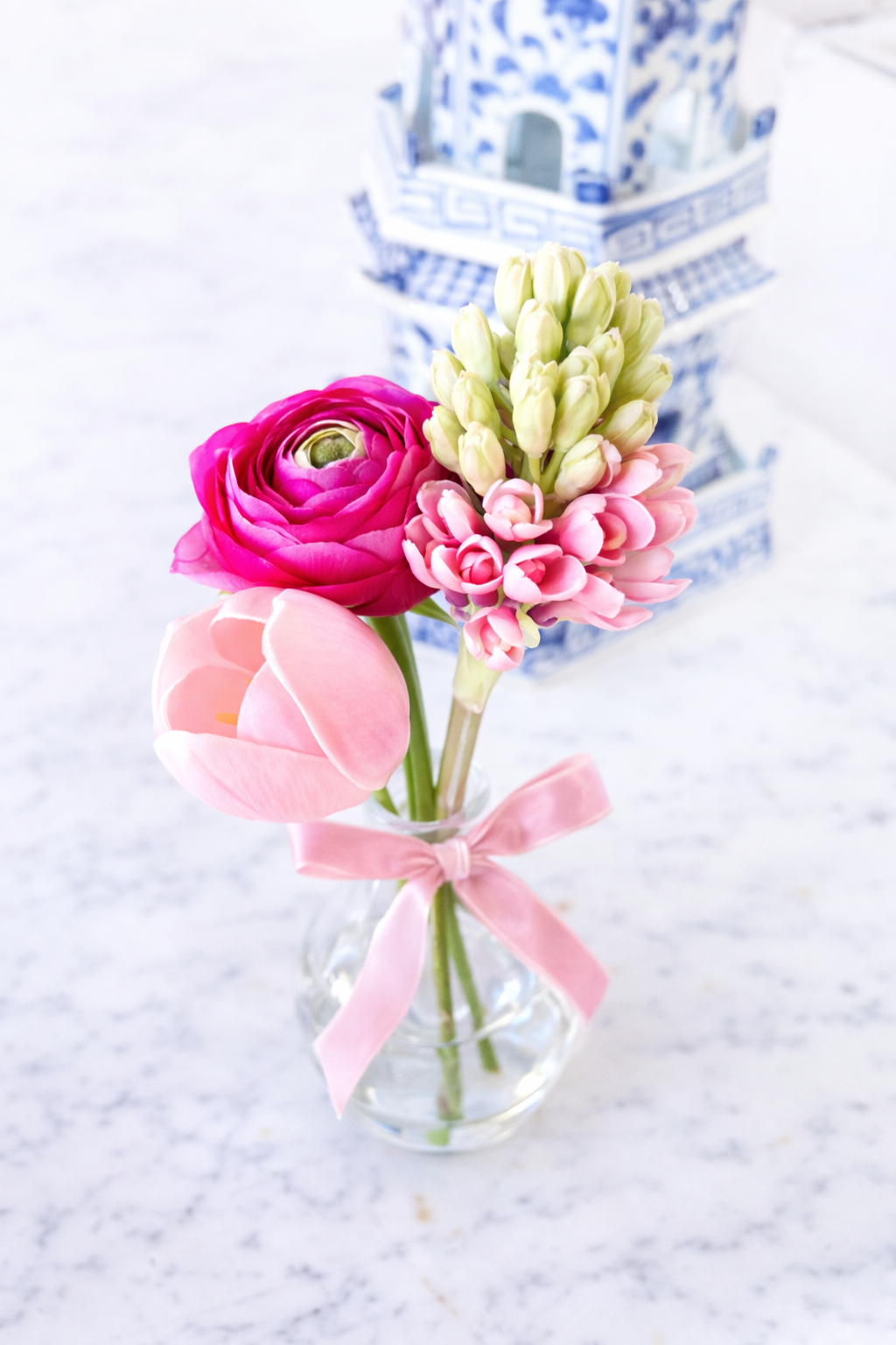 Blush Garden Bud Vase With Flowers