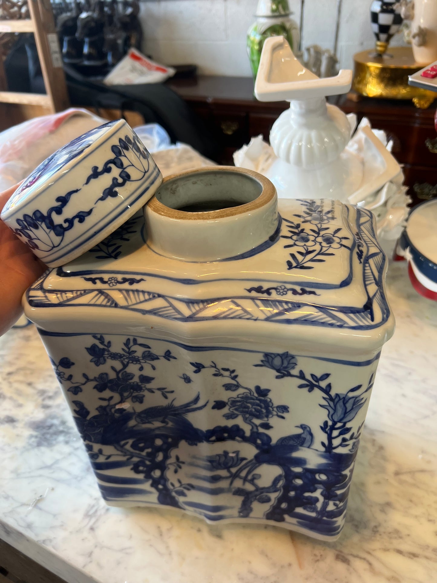 Blue & white porcelain jar with birds and flowers