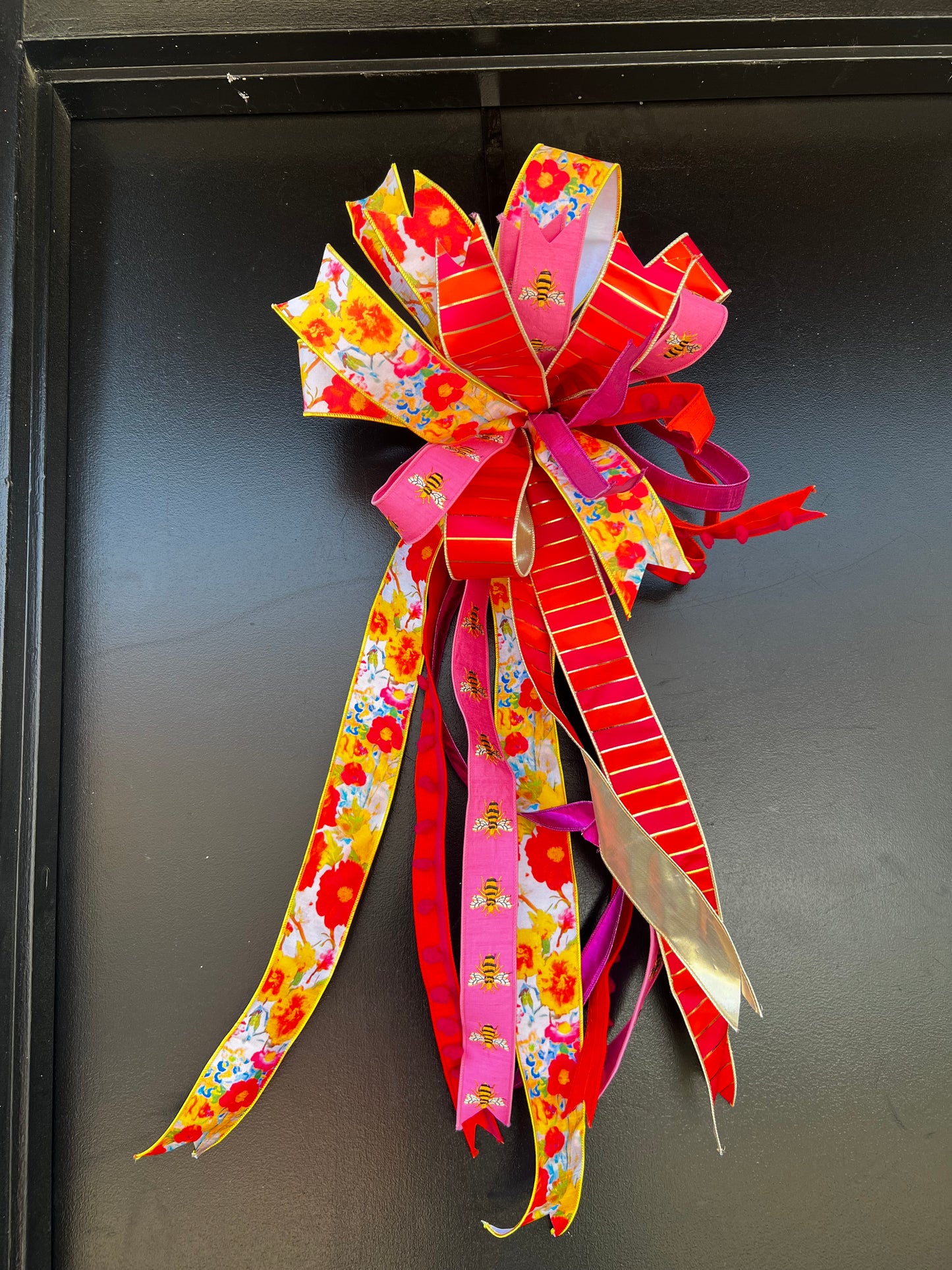 Flourish & Hive Statement Bow