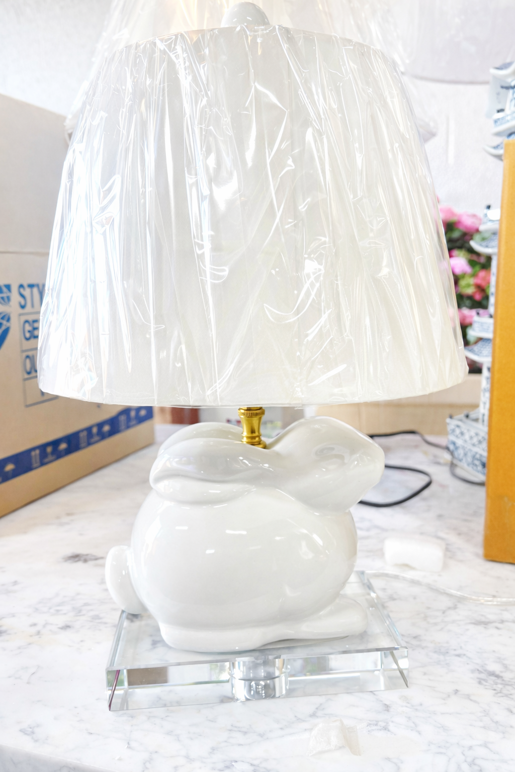 Porcelain Cream White Bunny Lamp