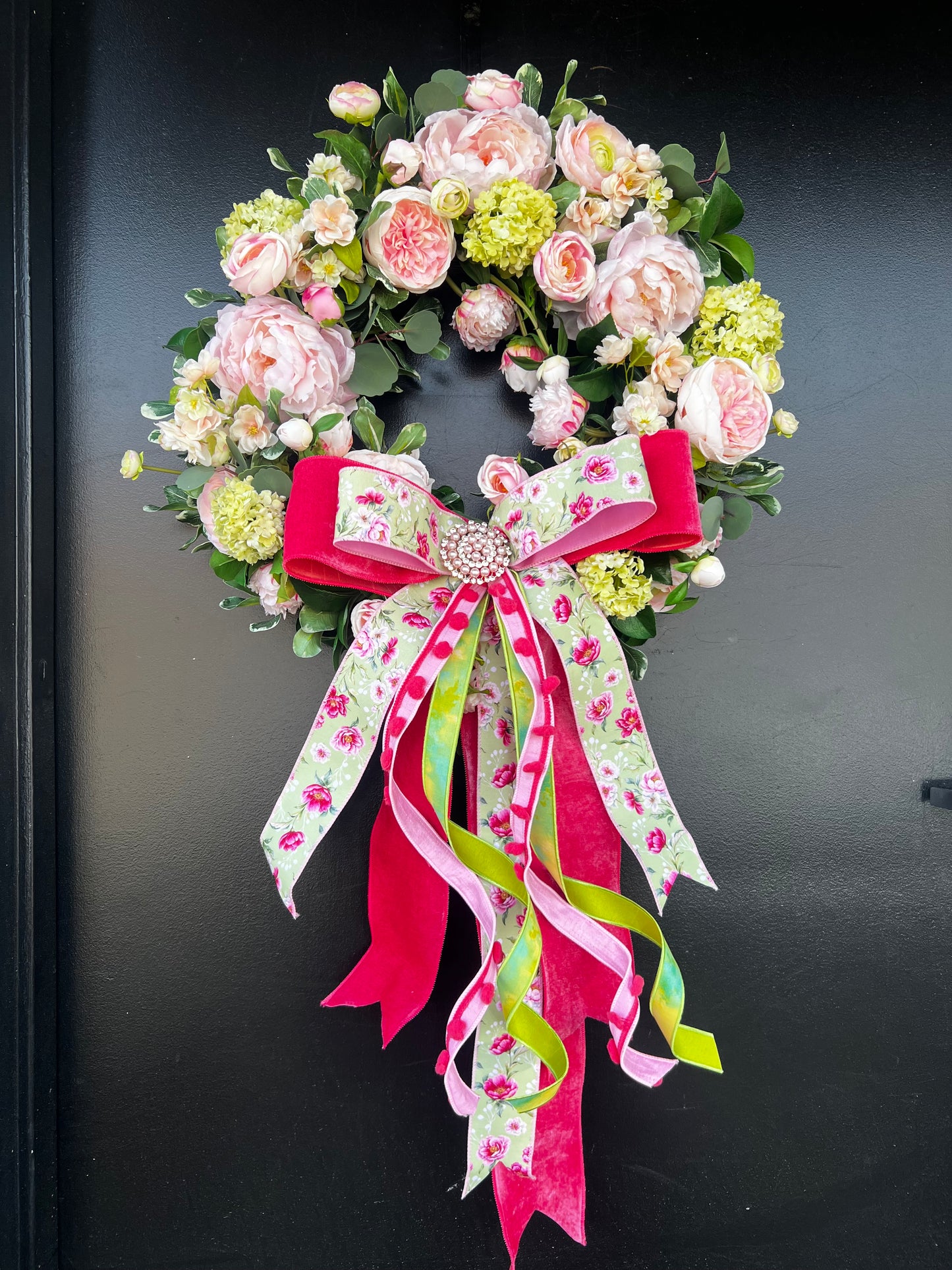 1 of 1 Garden Rose Wreath
