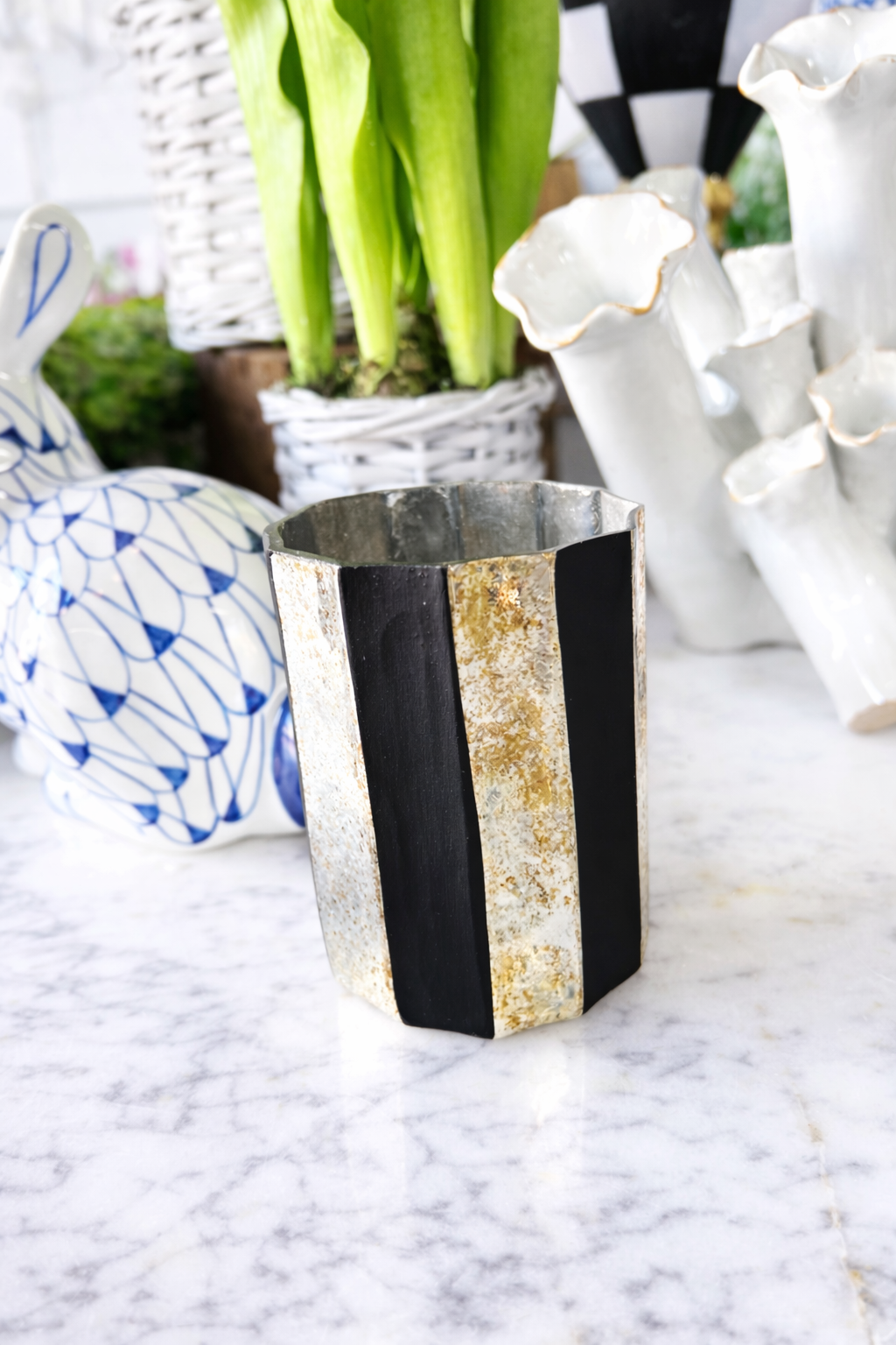 Ebony & Gold Mini Slendor Vase