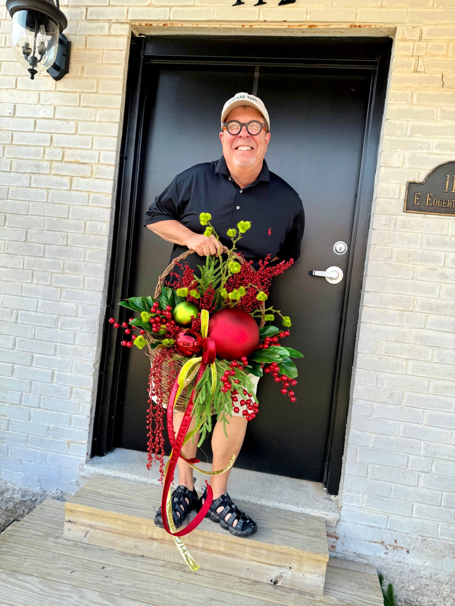 Holiday Cheer Christmas Basket (large)