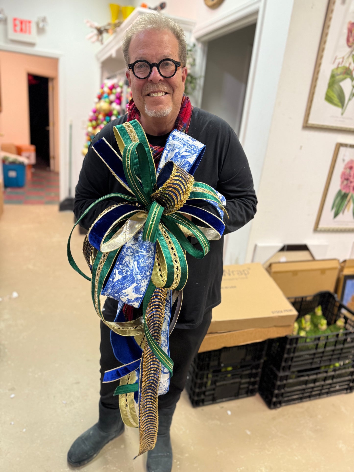 Chinoiserie Christmas Bow