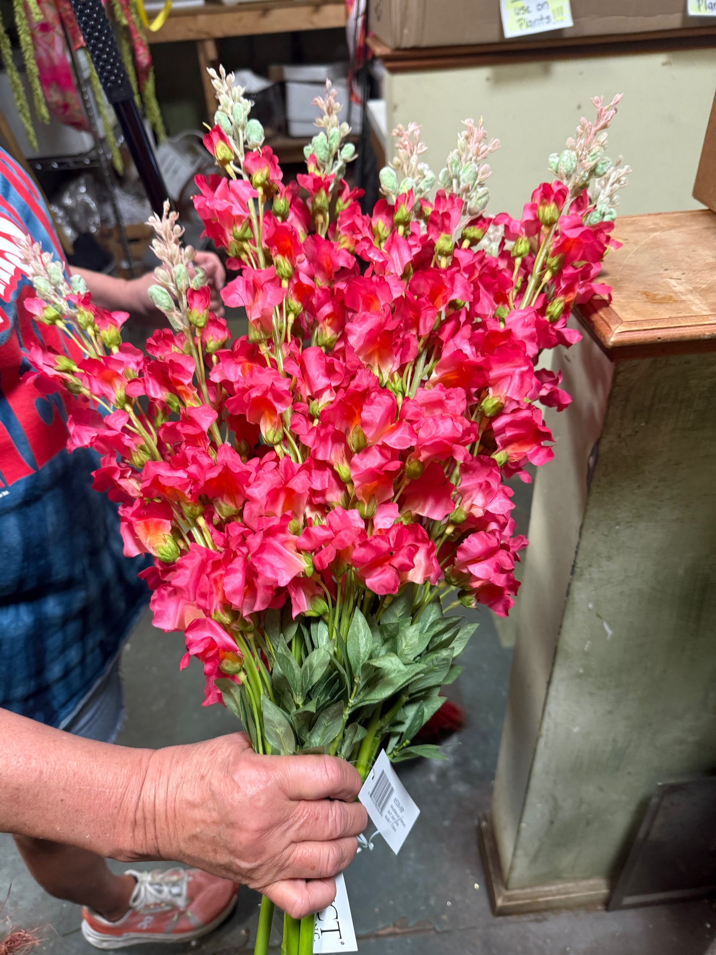 Long stem realistic Hot Pink Snap Dragons