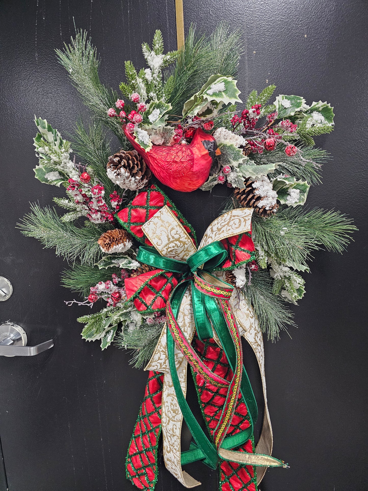 Winter Cardinal Wreath