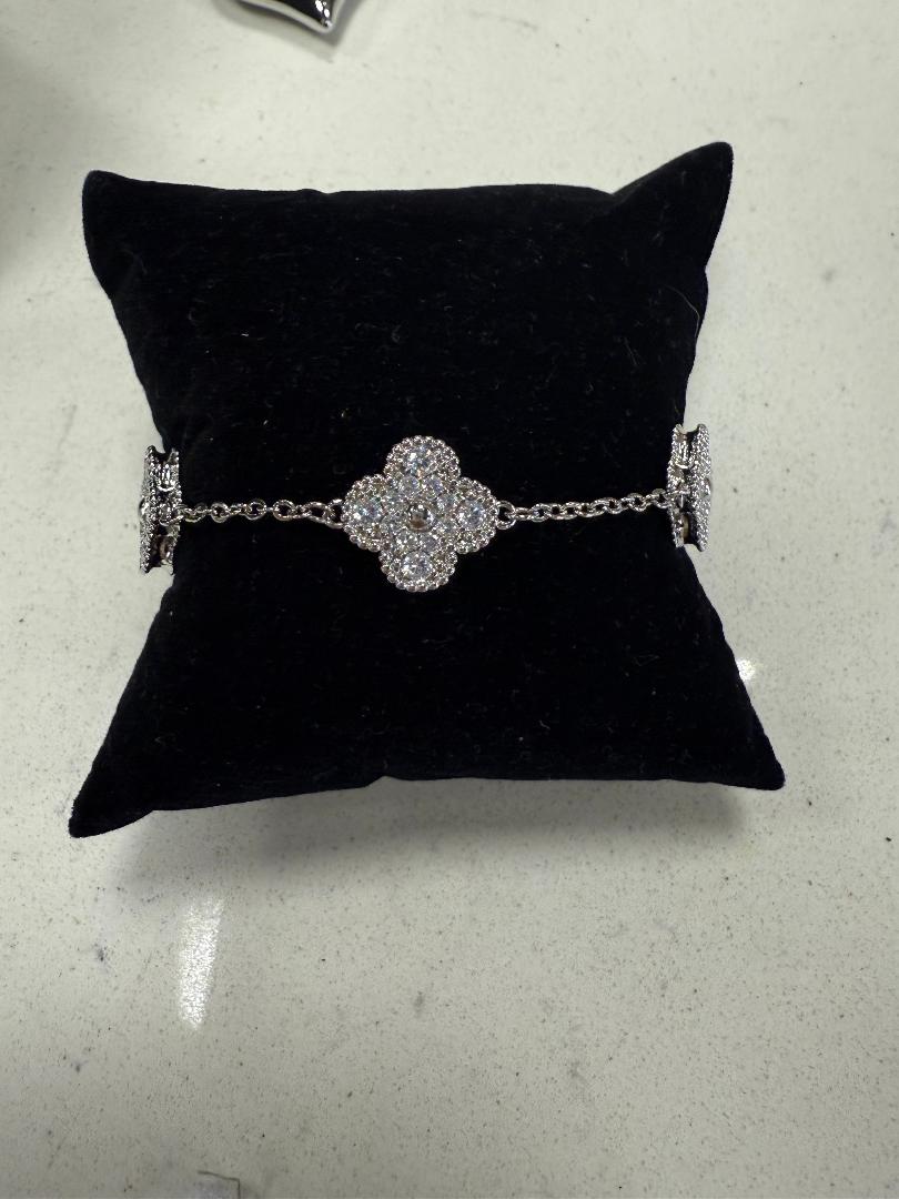 Silver Clover Bracelet