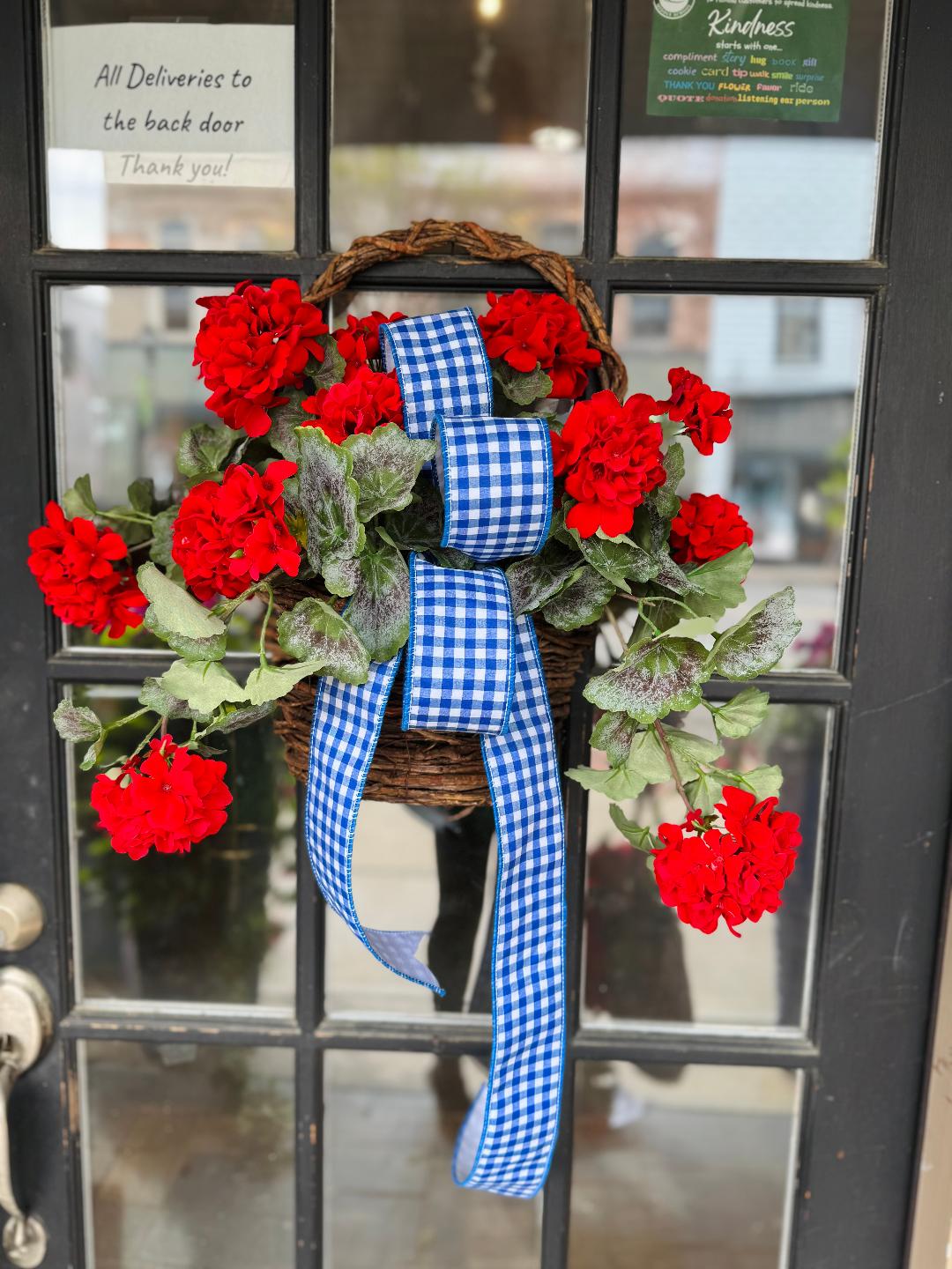 Handmade Geranium Grapevine Wall Basket Small