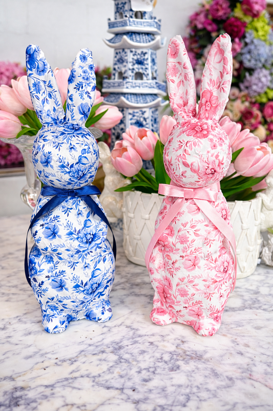 Set of 2 Easter bunny’s with bow
