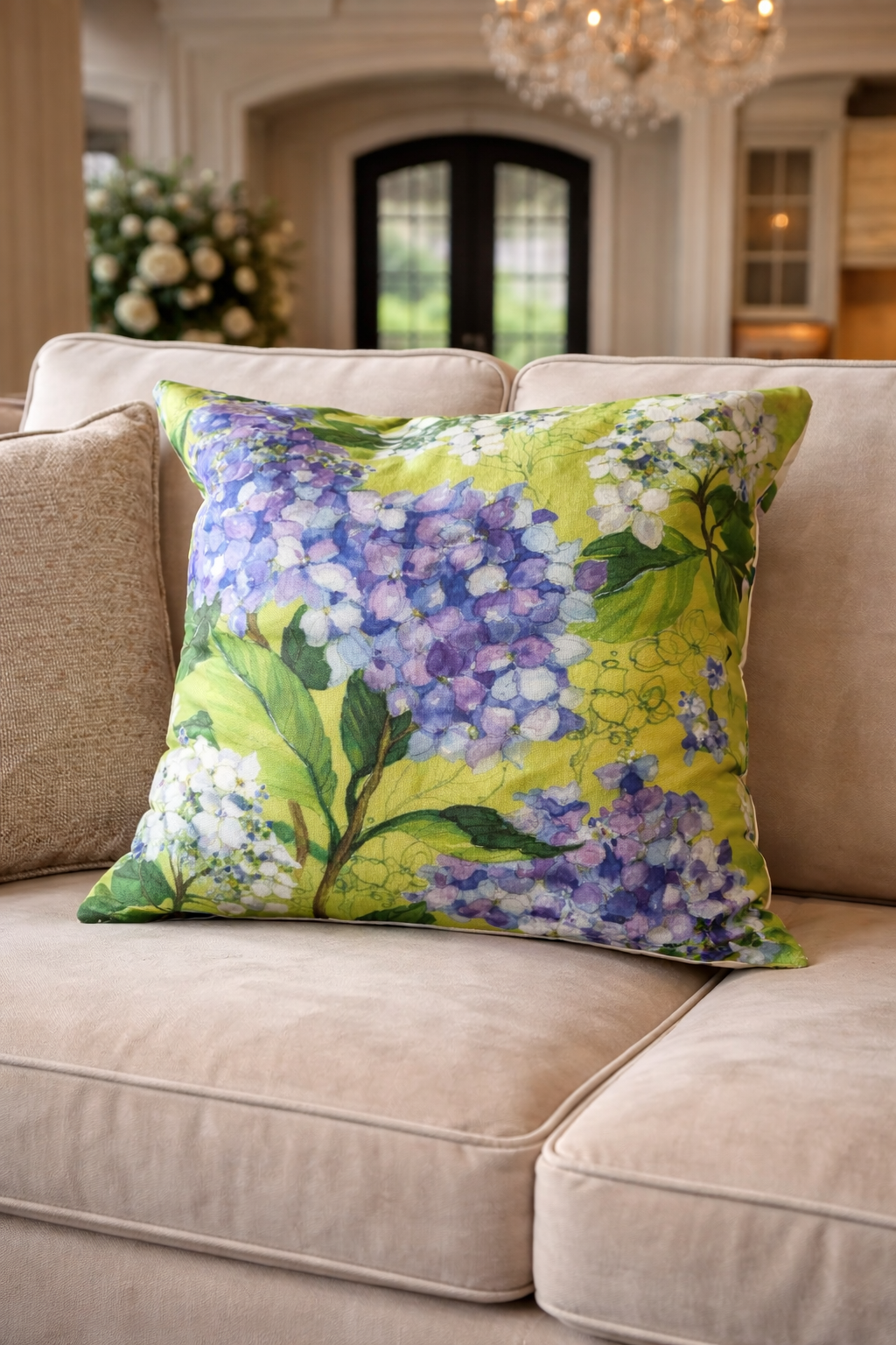 Hydrangea, indoor/outdoor cushion pillow