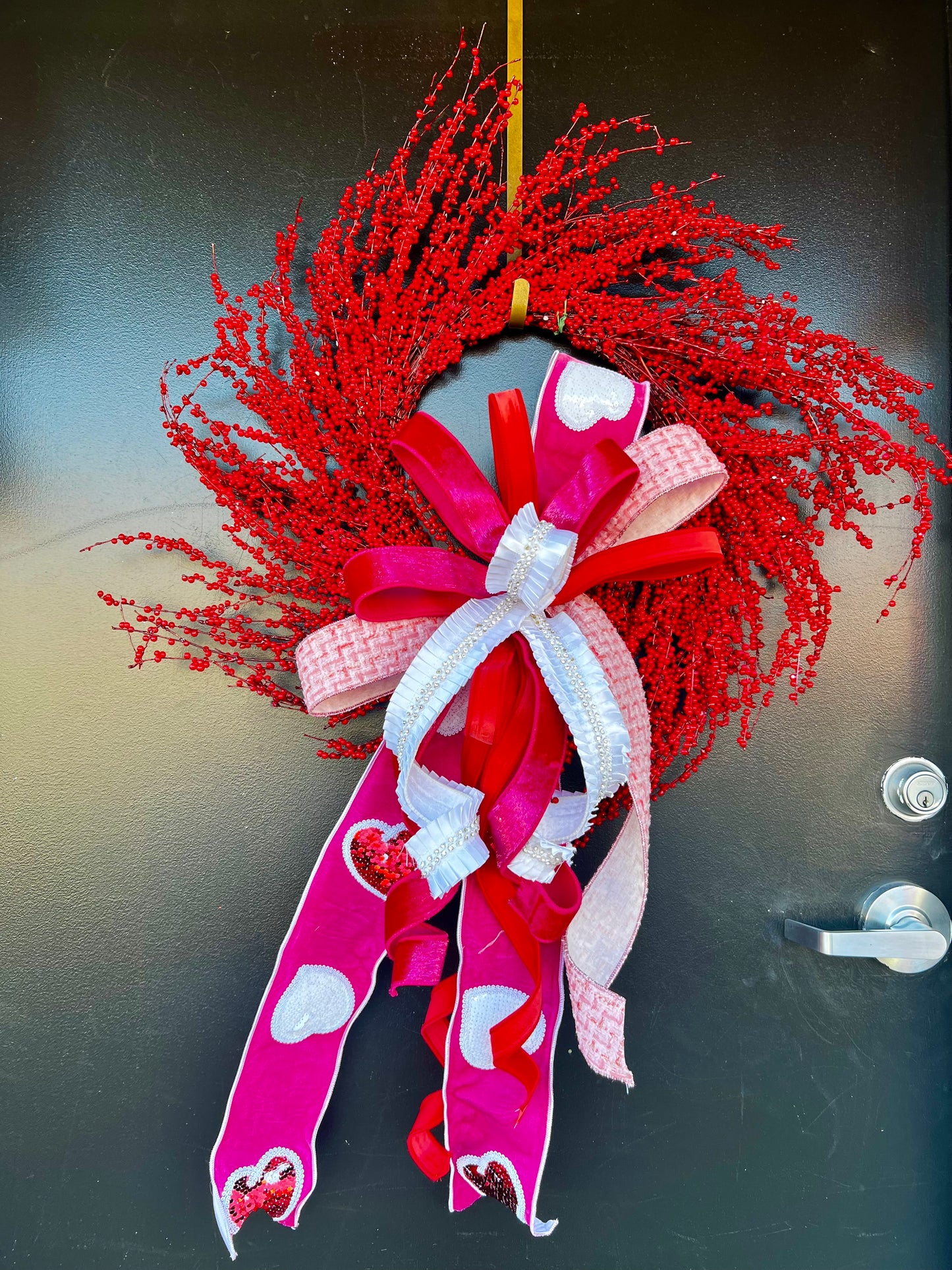 Scarlet Sweetheart Wreath