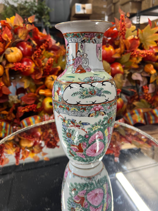 Vintage Rose Medallion Vase