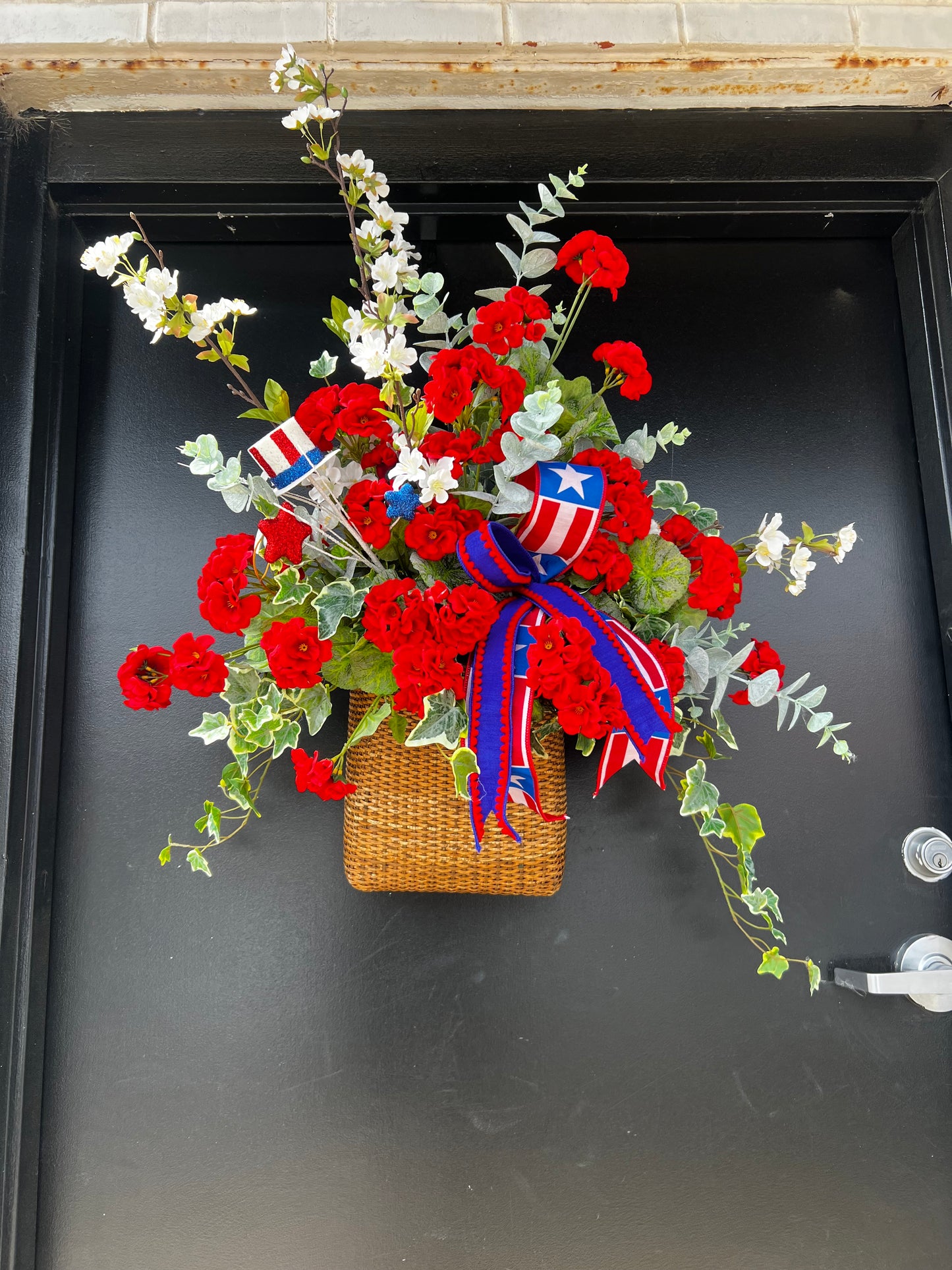 Liberty Bloom Door Basket 🇺🇸