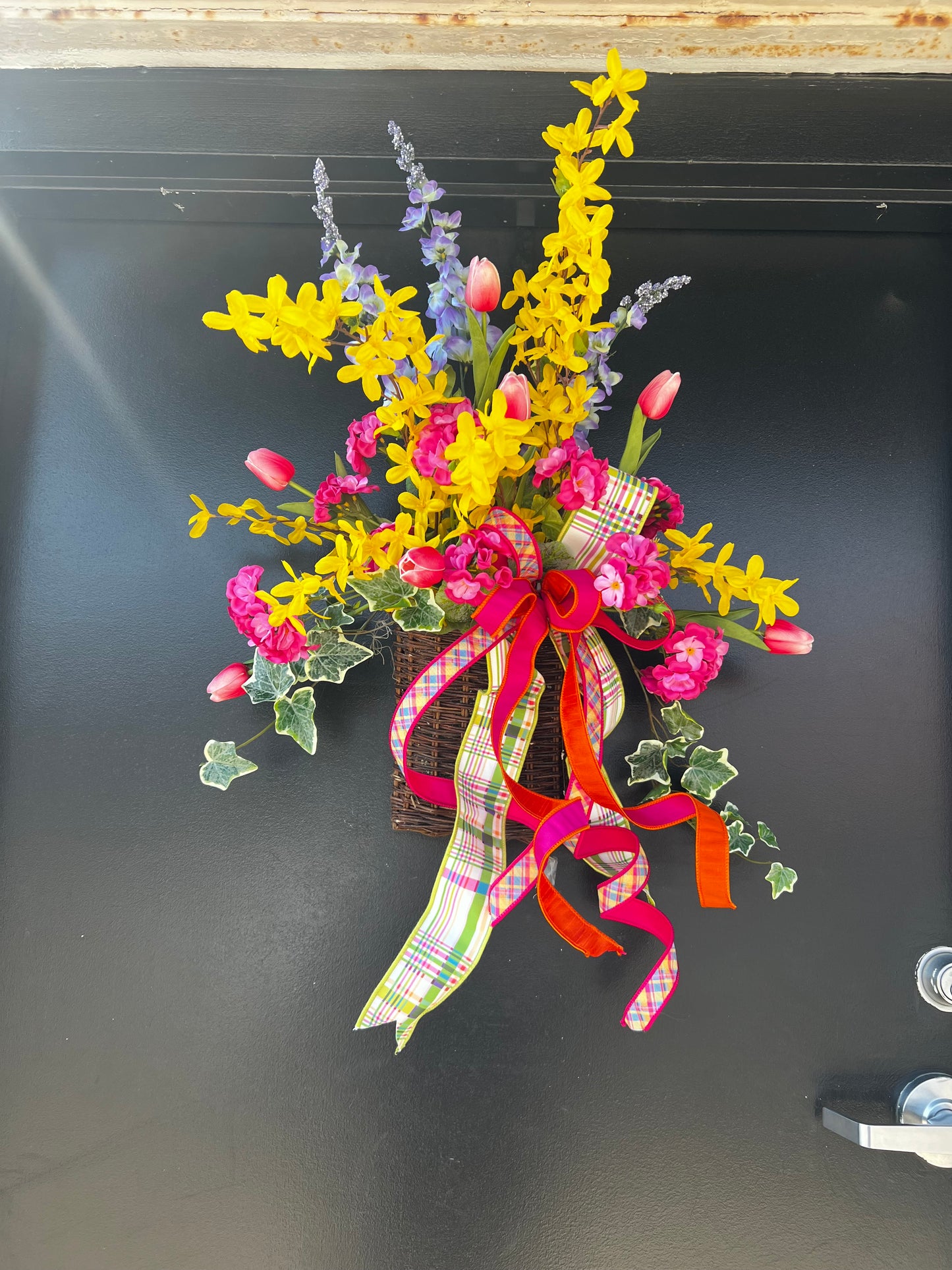 Golden Bloom Nantucket Door Basket