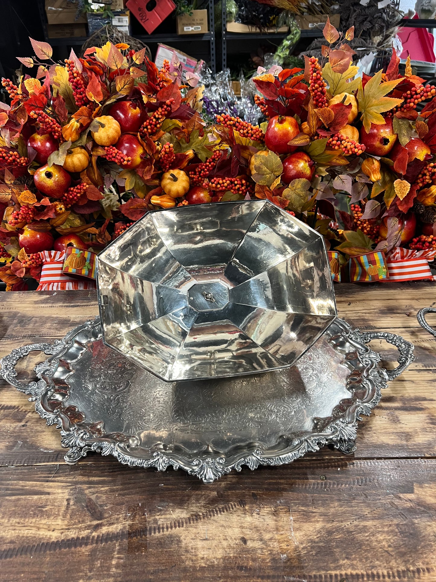 Vintage silver plated meat dome with Platter (3)