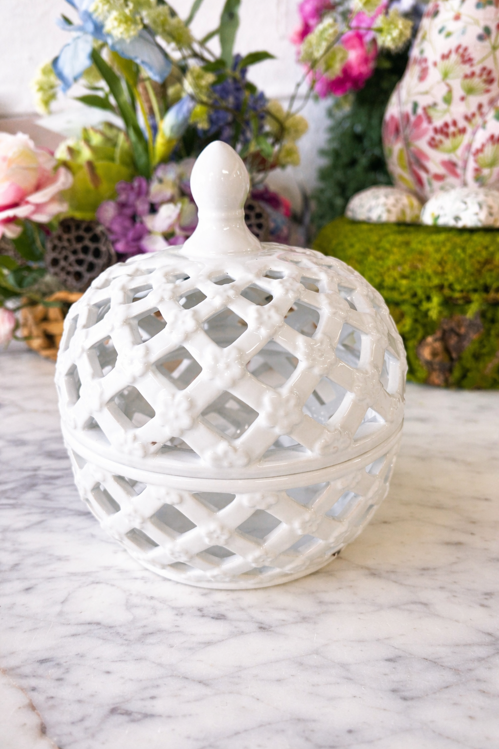 Ballas Bird Lidded Jar