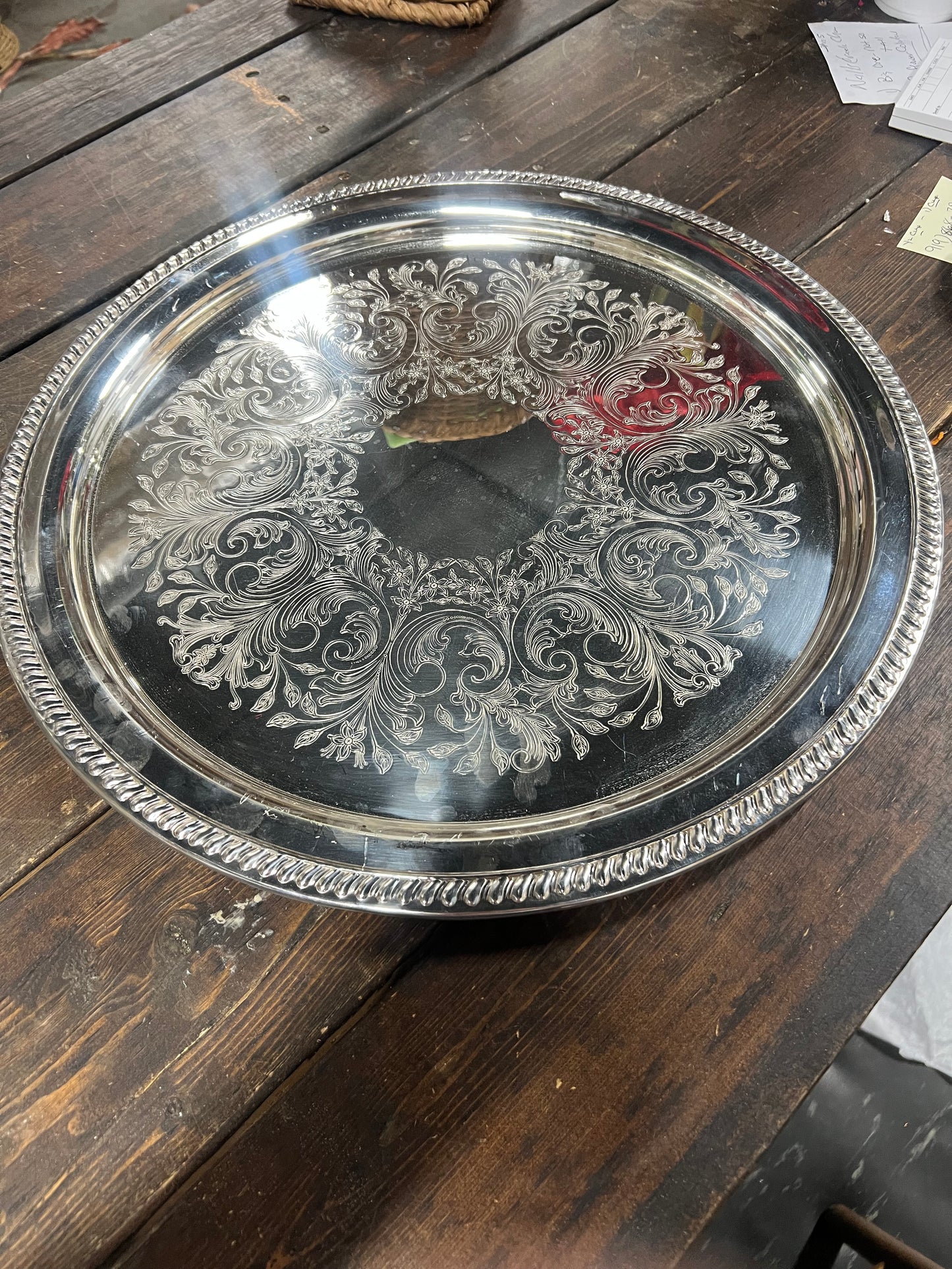 18 3/4” Vintage Round Serving Tray