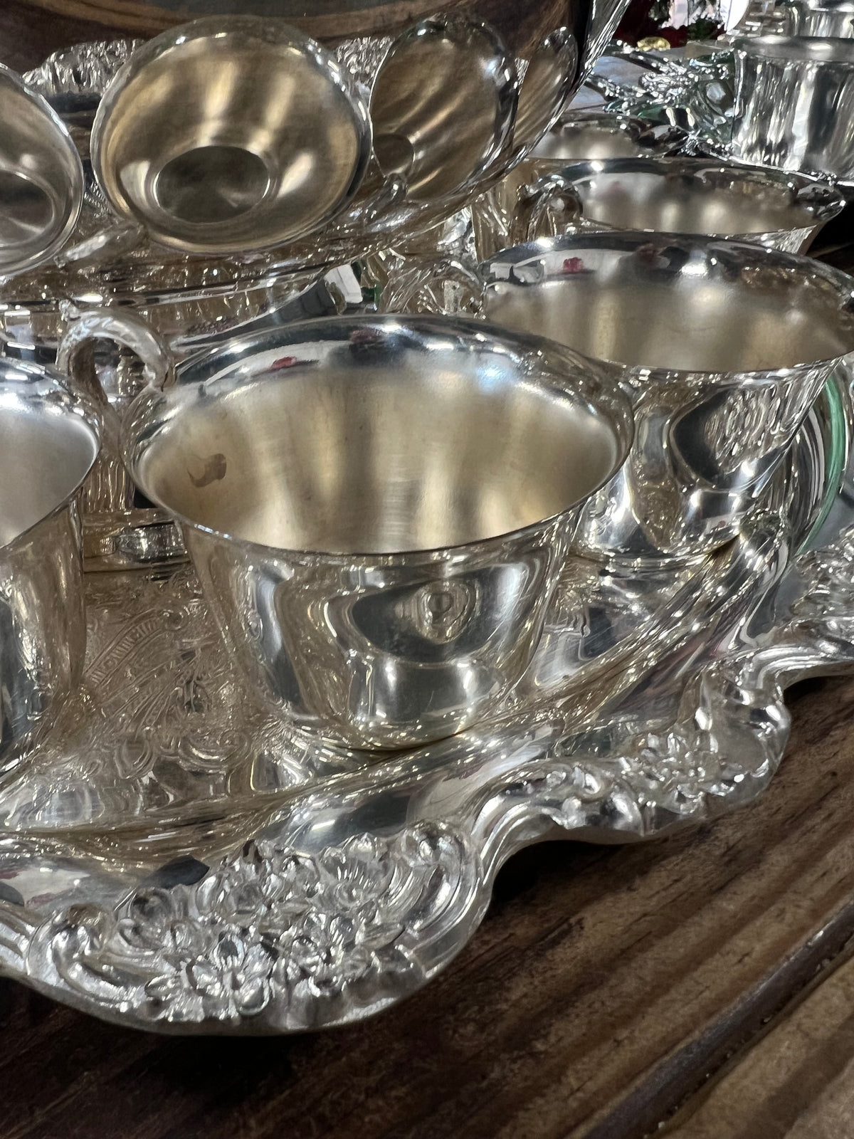 Vintage Silver Towle Plated Punch Bowl with 12 cups, platter and ladle (10)