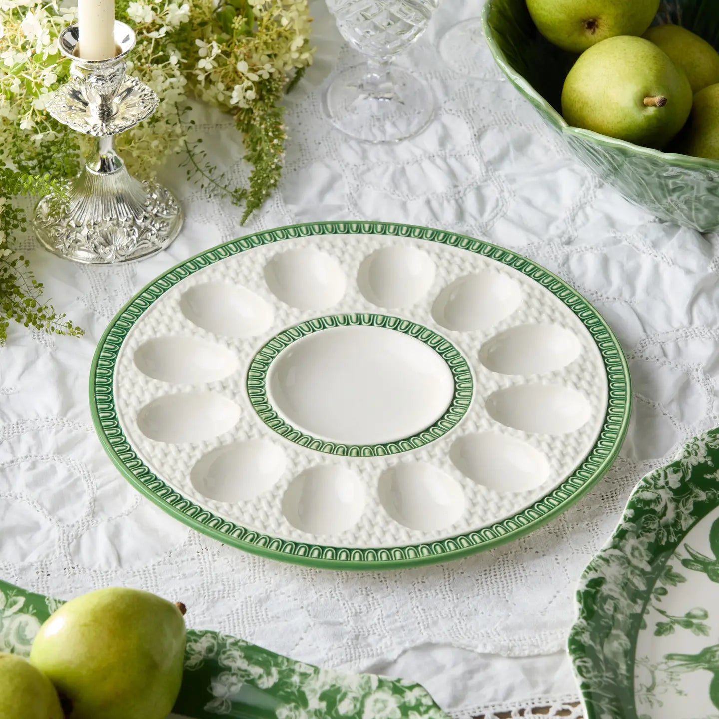 Embossed Rattan Egg Plate
