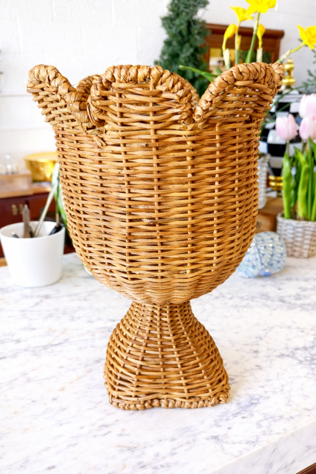 18” Woven Scalloped Urn