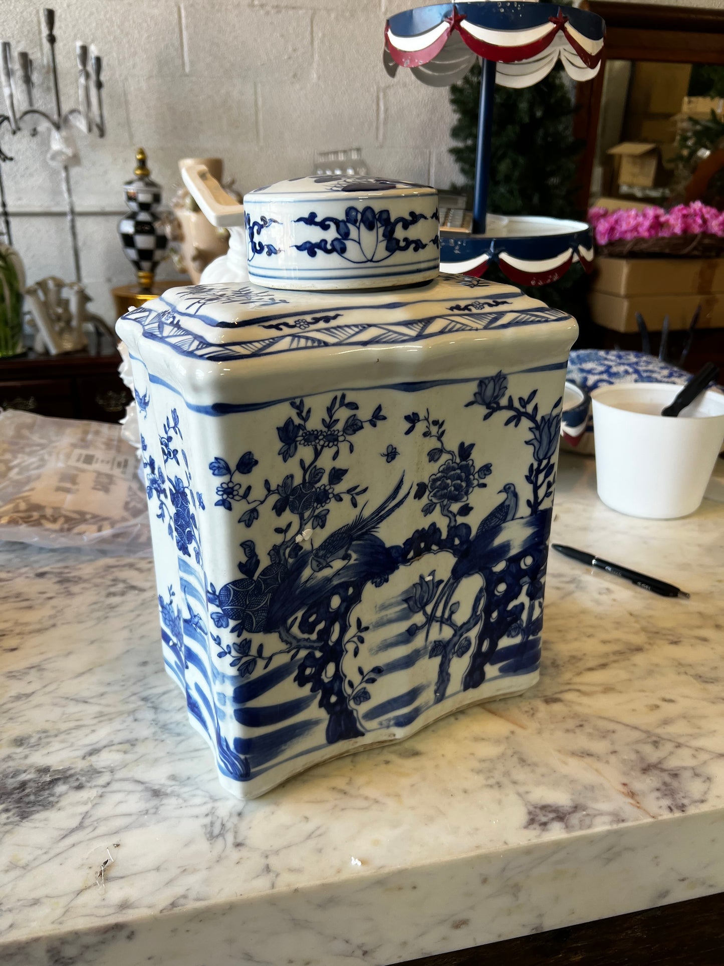 Blue & white porcelain jar with birds and flowers