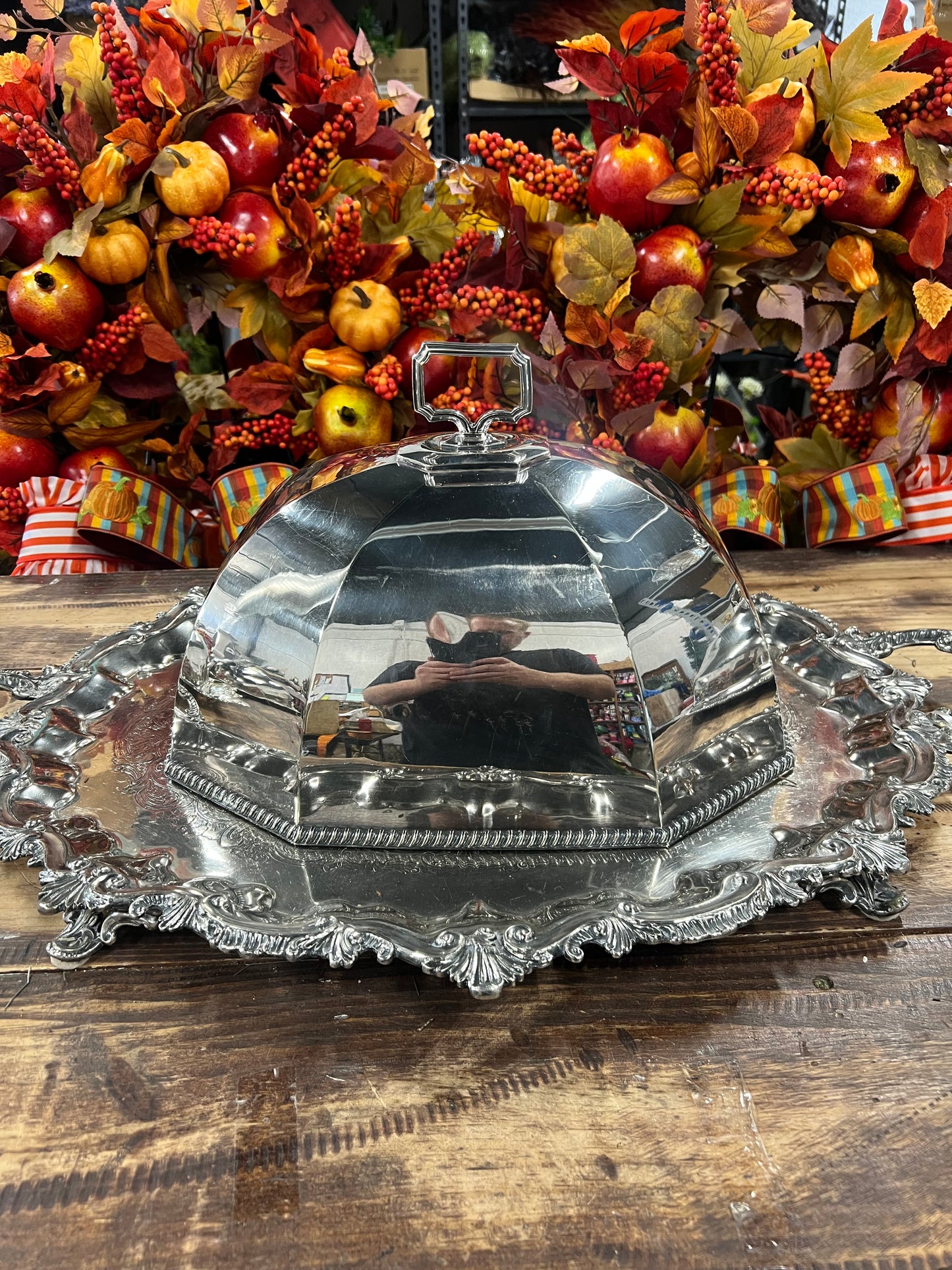 Vintage silver plated meat dome with Platter (3)