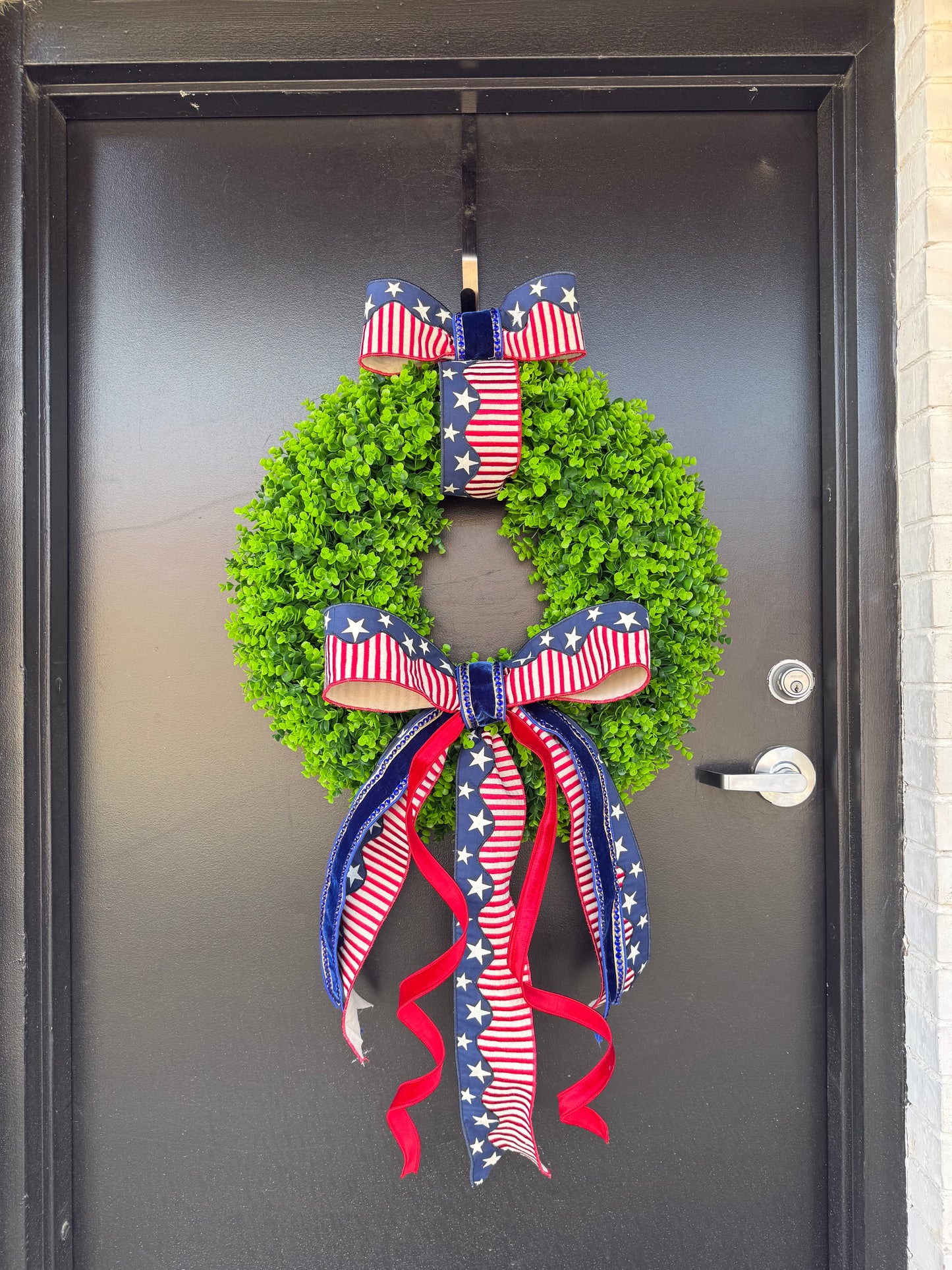 American Heritage Boxwood Wreath