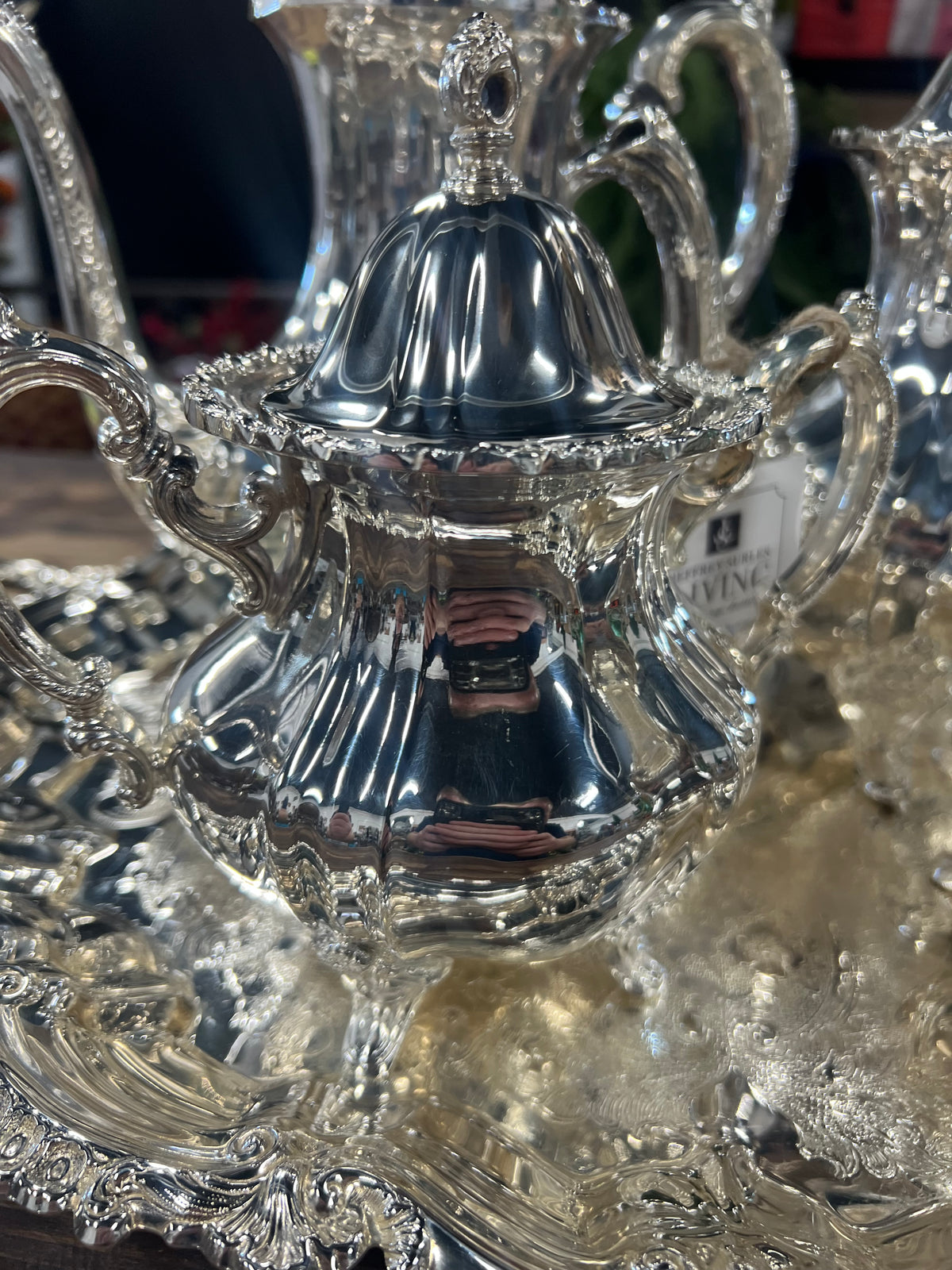 Vintage the Cadillac of Silver-Plated Towle 5pc Tea Set  (8)