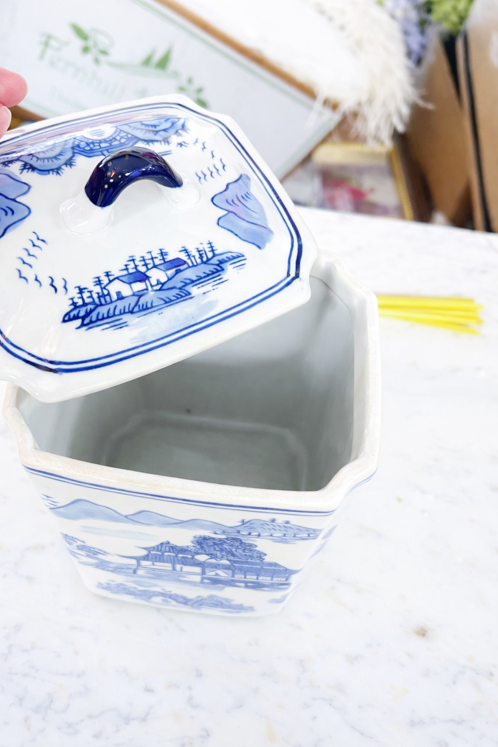 Blue and White Chinoiserie Rectangular Jar With Lid
