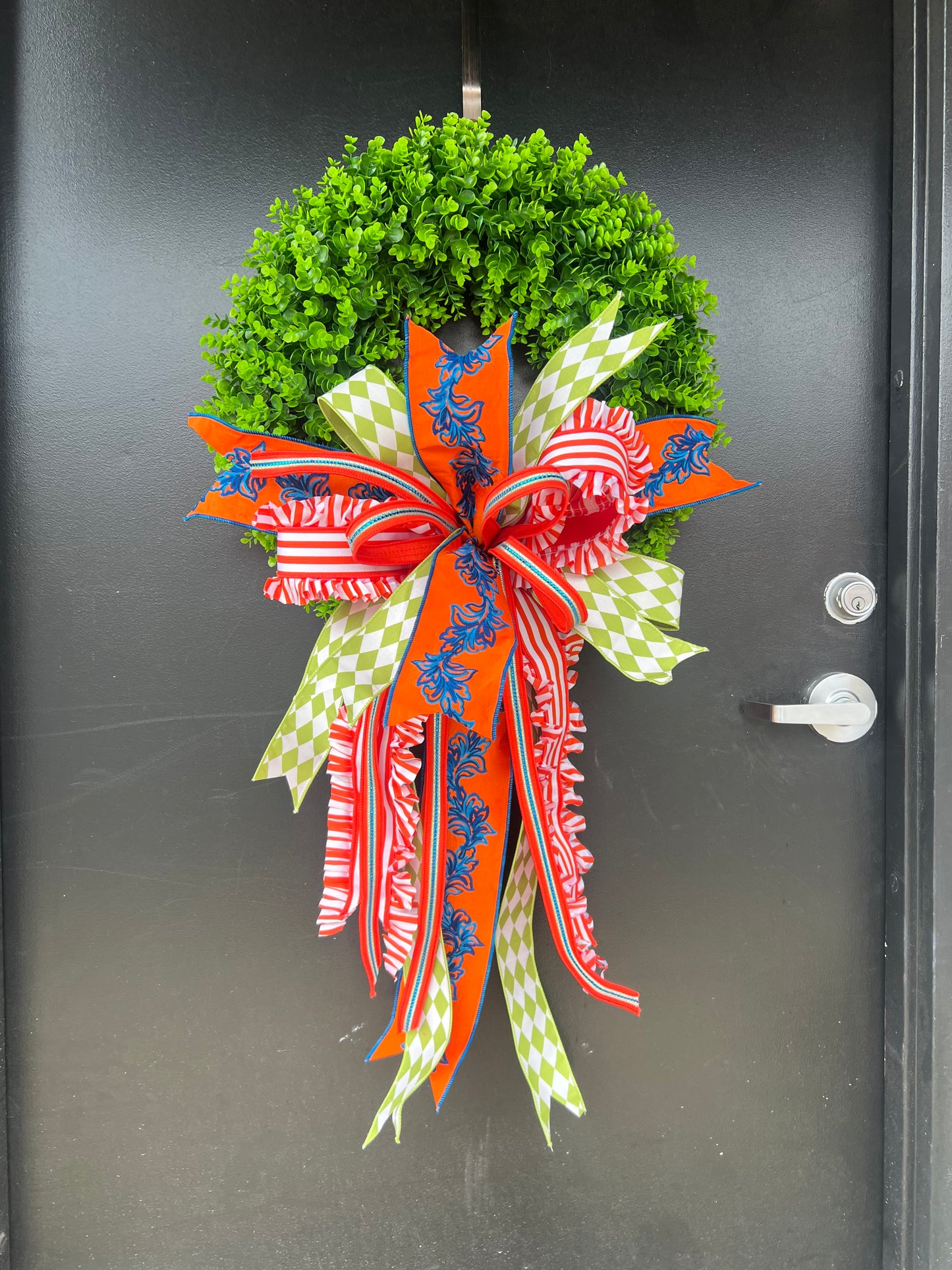 Autumn Picnic Boxwood Wreath