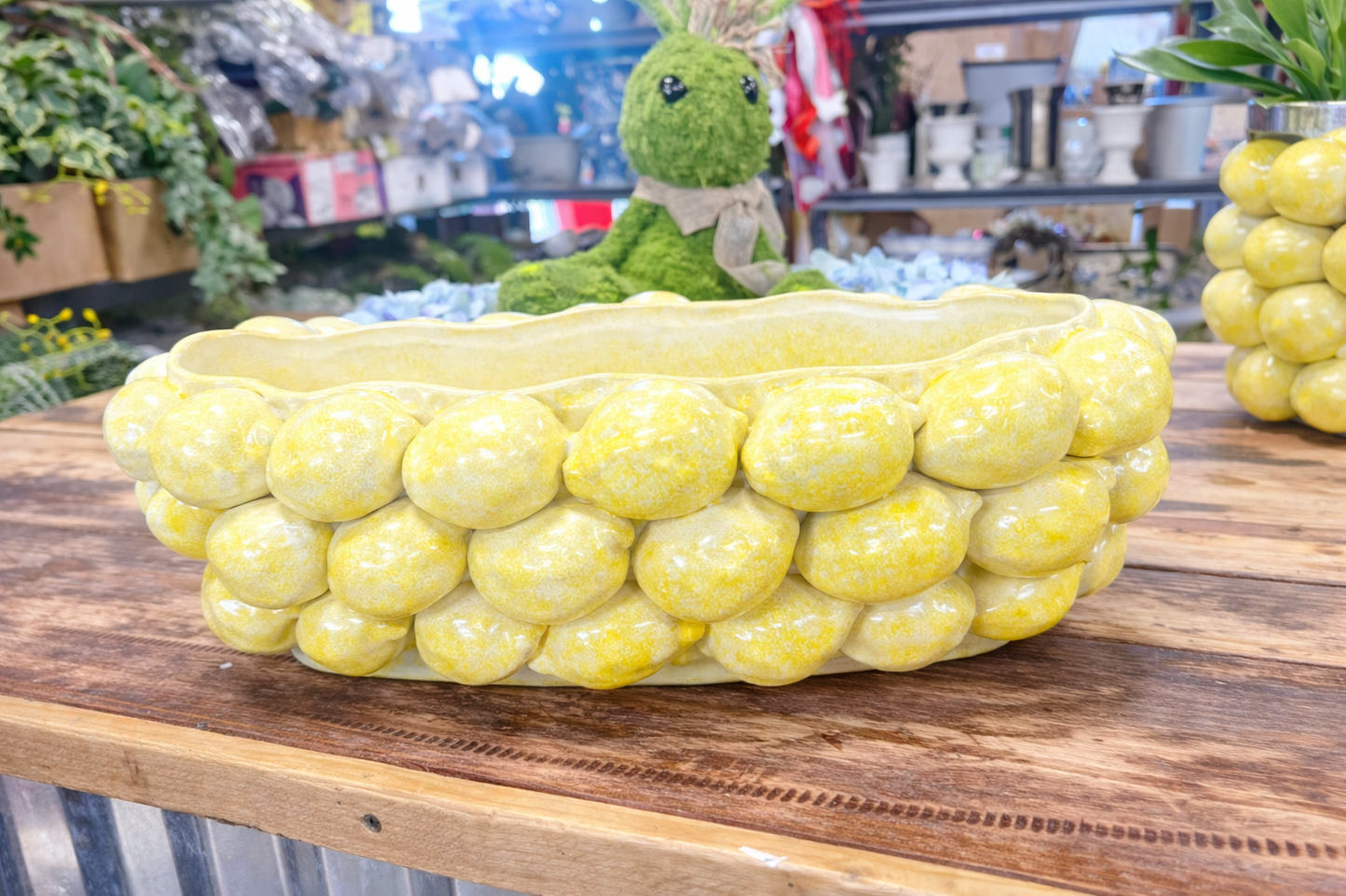 Layered lemon bow