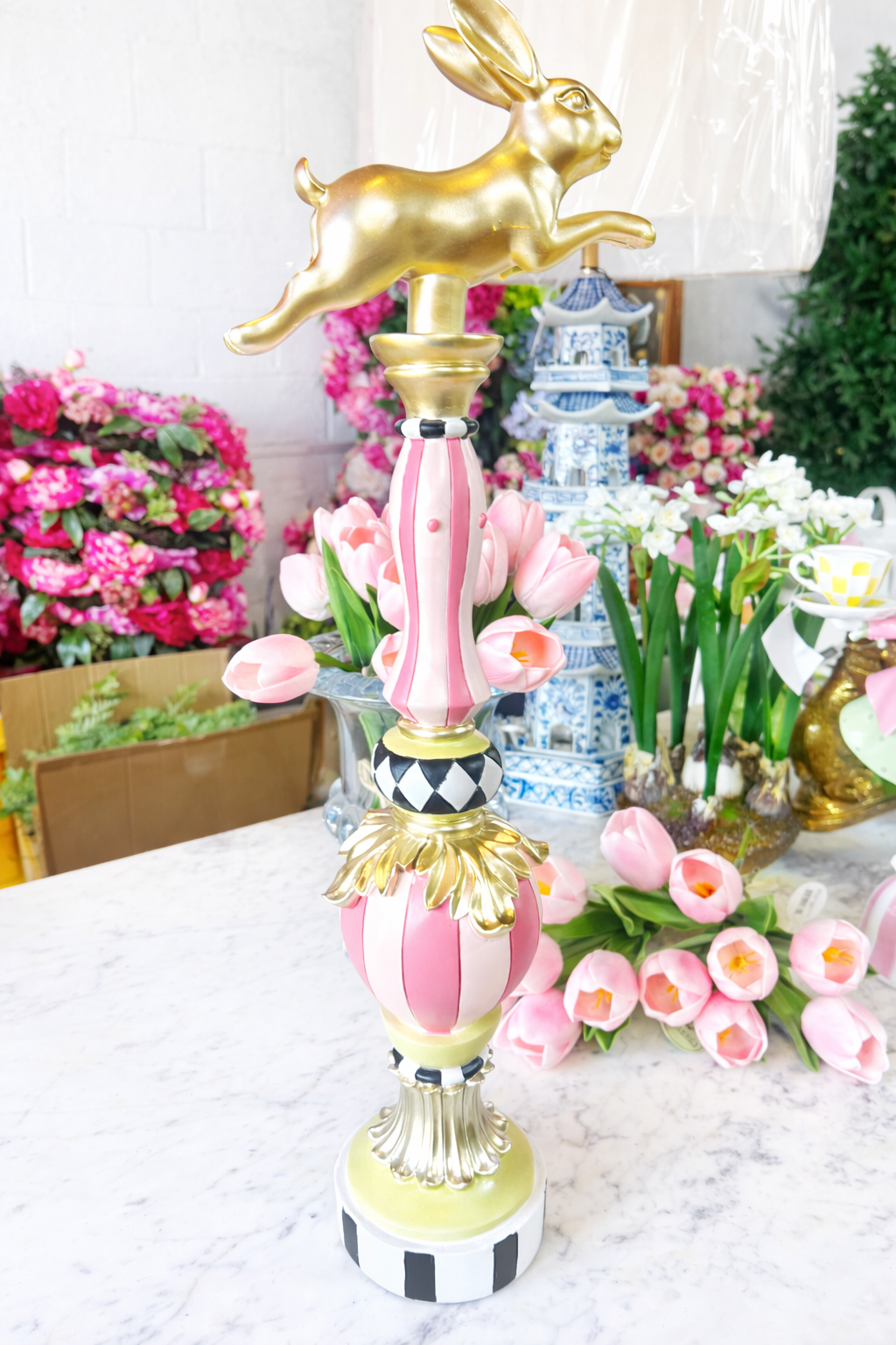 Resin bunny Topiary 24 in