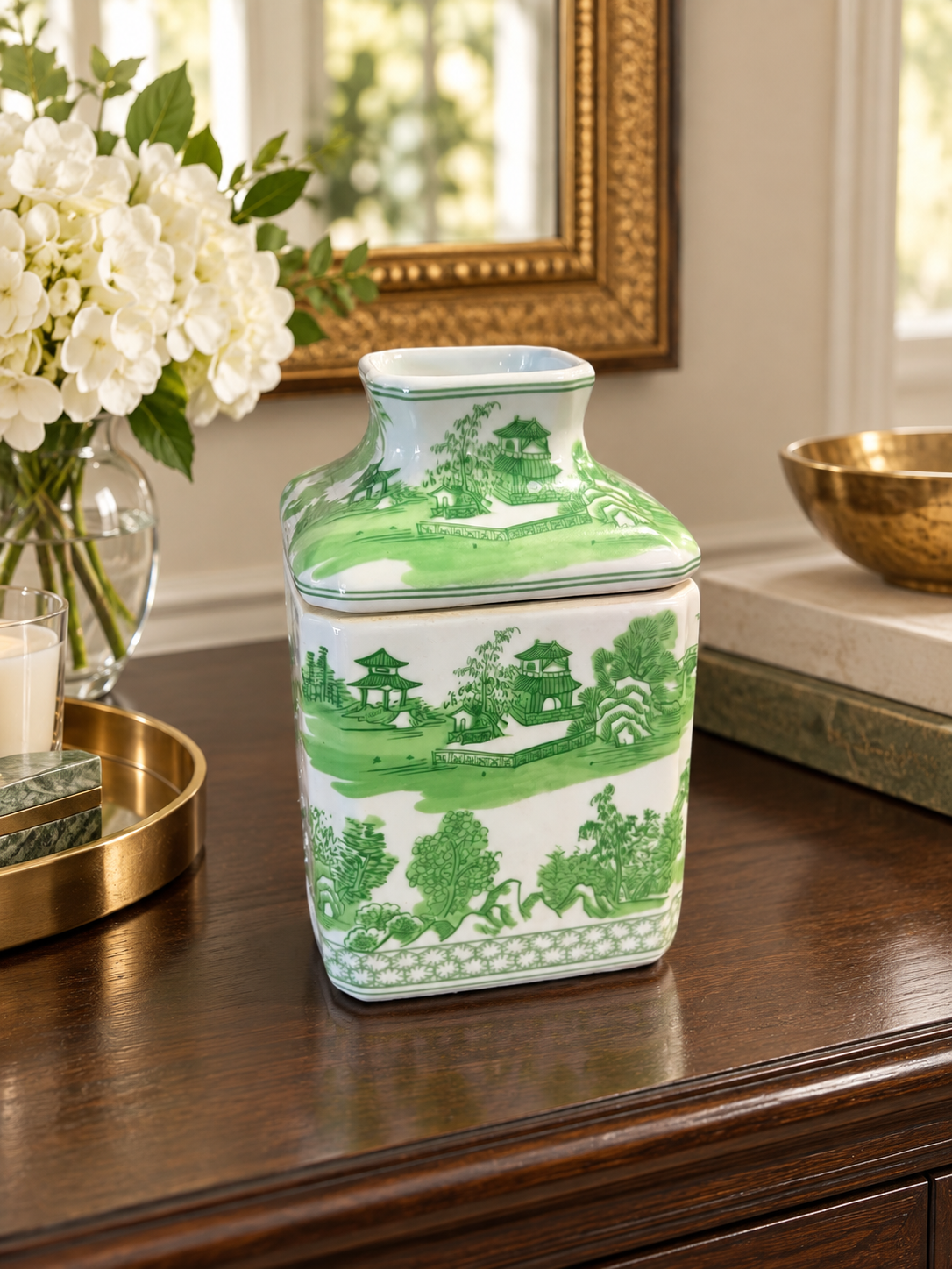 Green & White Porcelain Square Tissue Holder