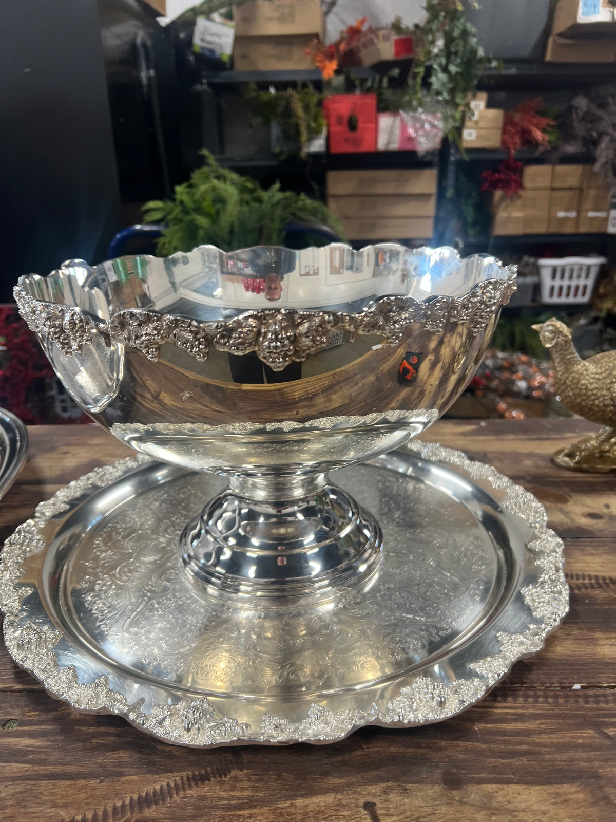 Vintage Silver Plated Towle Punch Bowl and Tray (6)