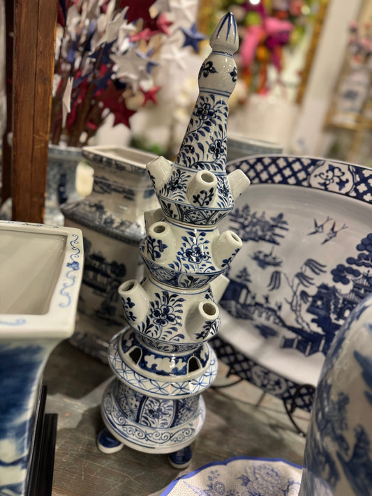 Blue & White Chinoiserie Pagoda style Tulipiere