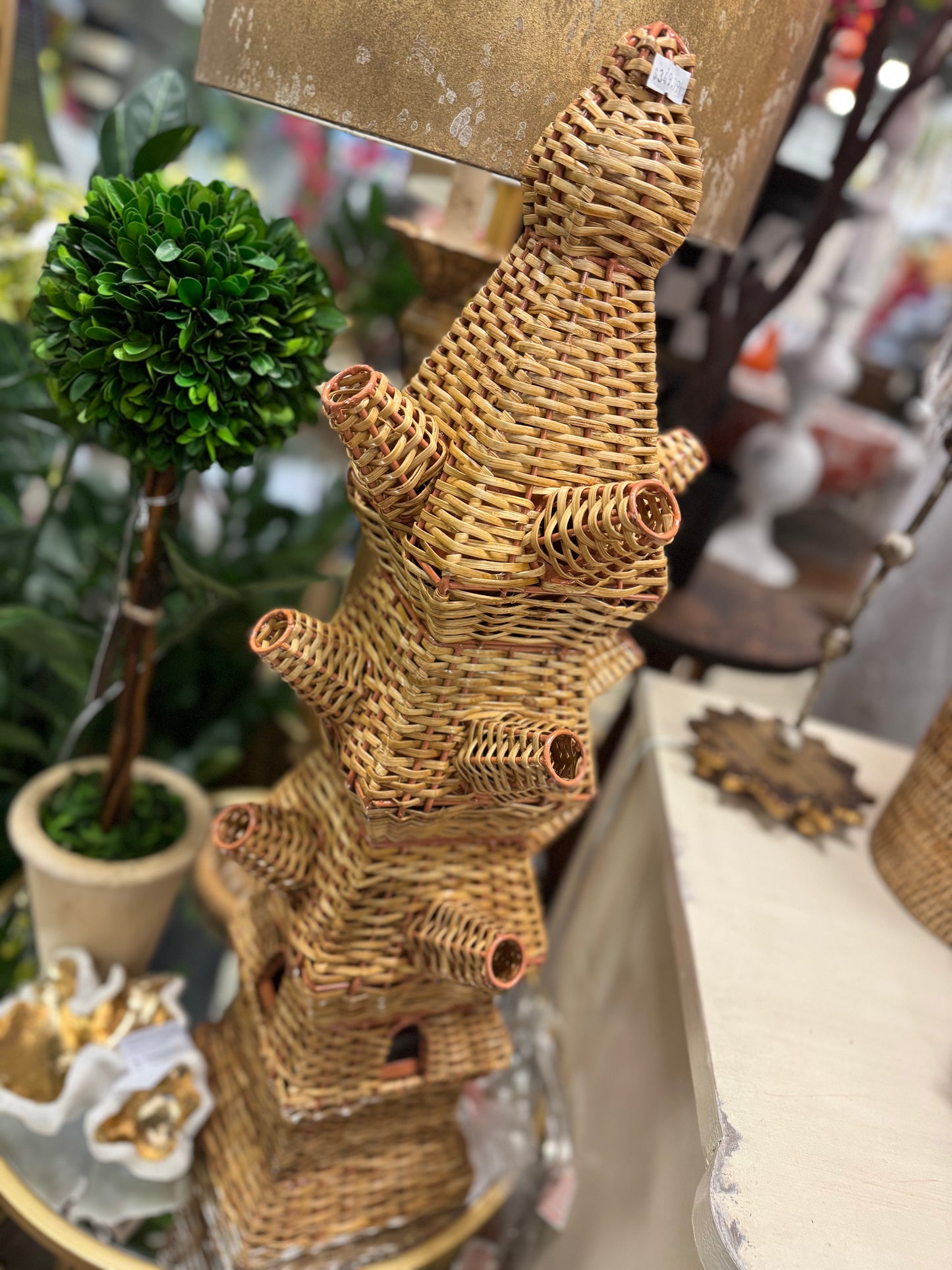 27” Rattan Pagoda Tulipiere
