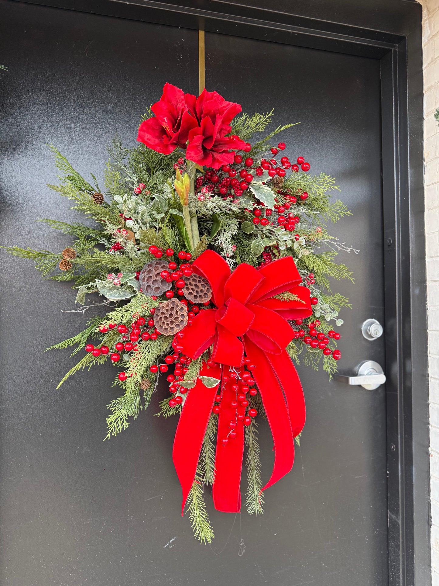 “Snowy Amaryllis” Christmas Wreath