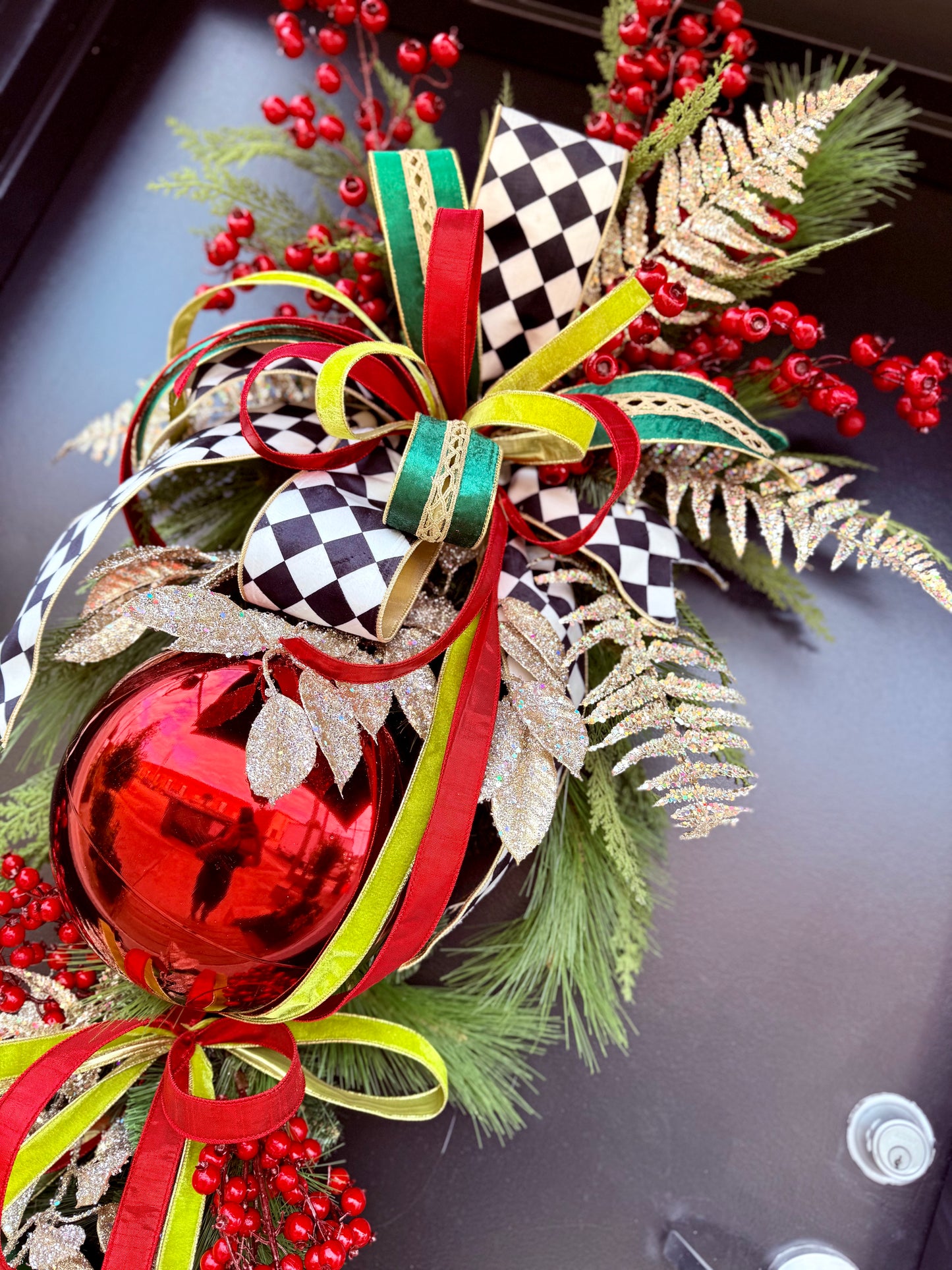 Holiday Show Stopper Christmas Swag