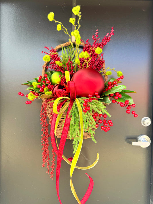 Holiday Cheer Christmas Basket (large)