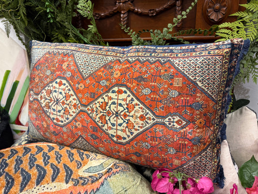 Velvet Lumbar Pillow w Design