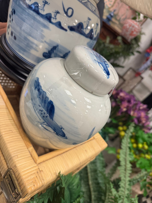 7.5” Blue & White Jar w Lid