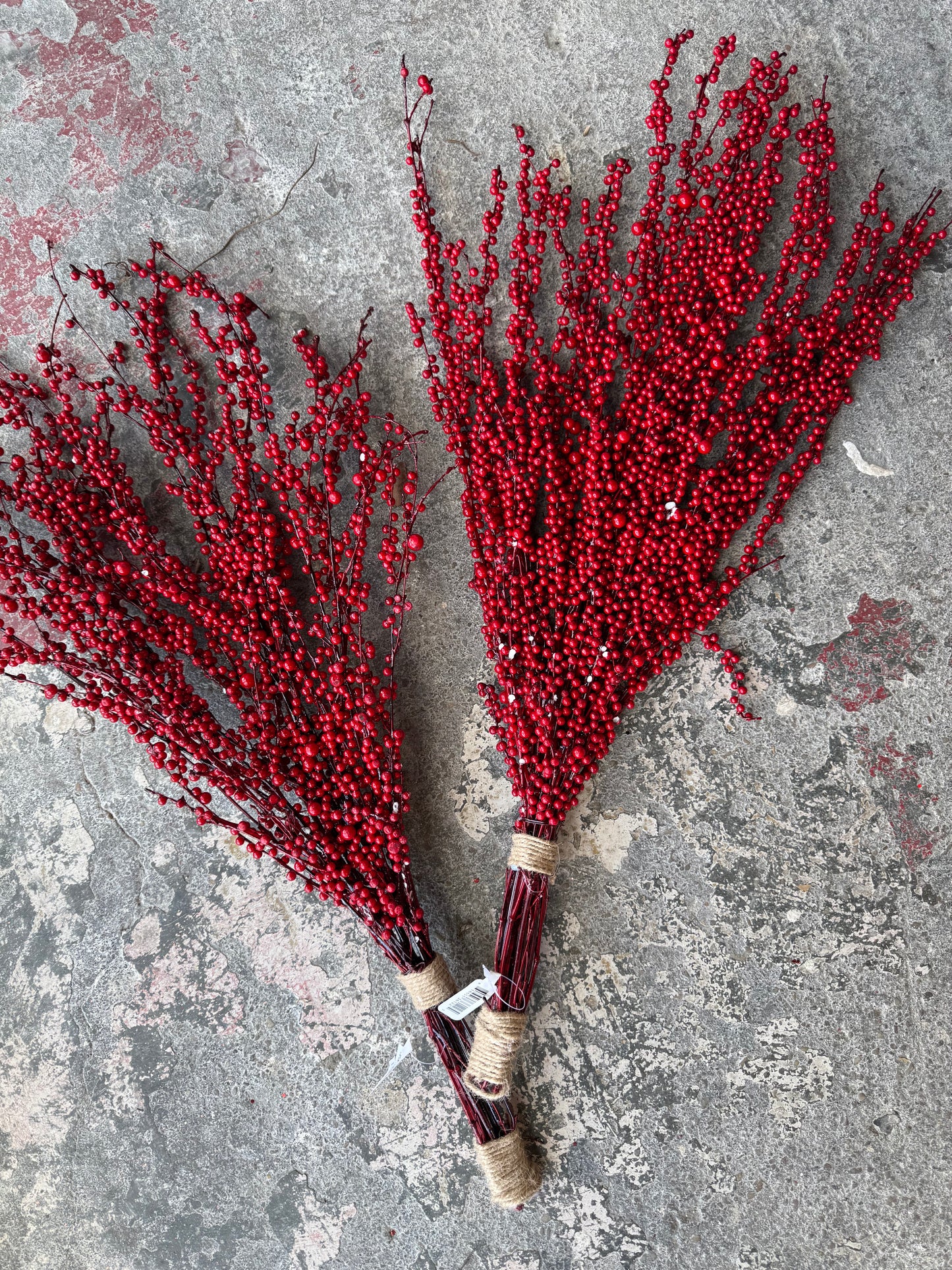 28” Red Berry Spray