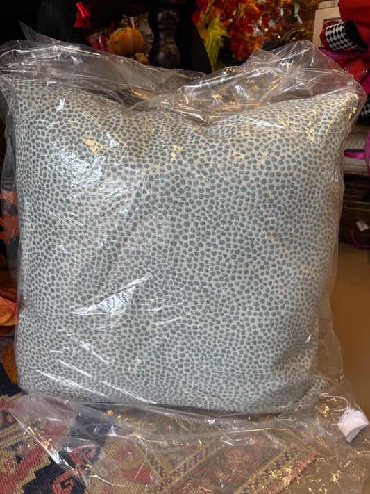 Dotify Spa Decorative Pillow