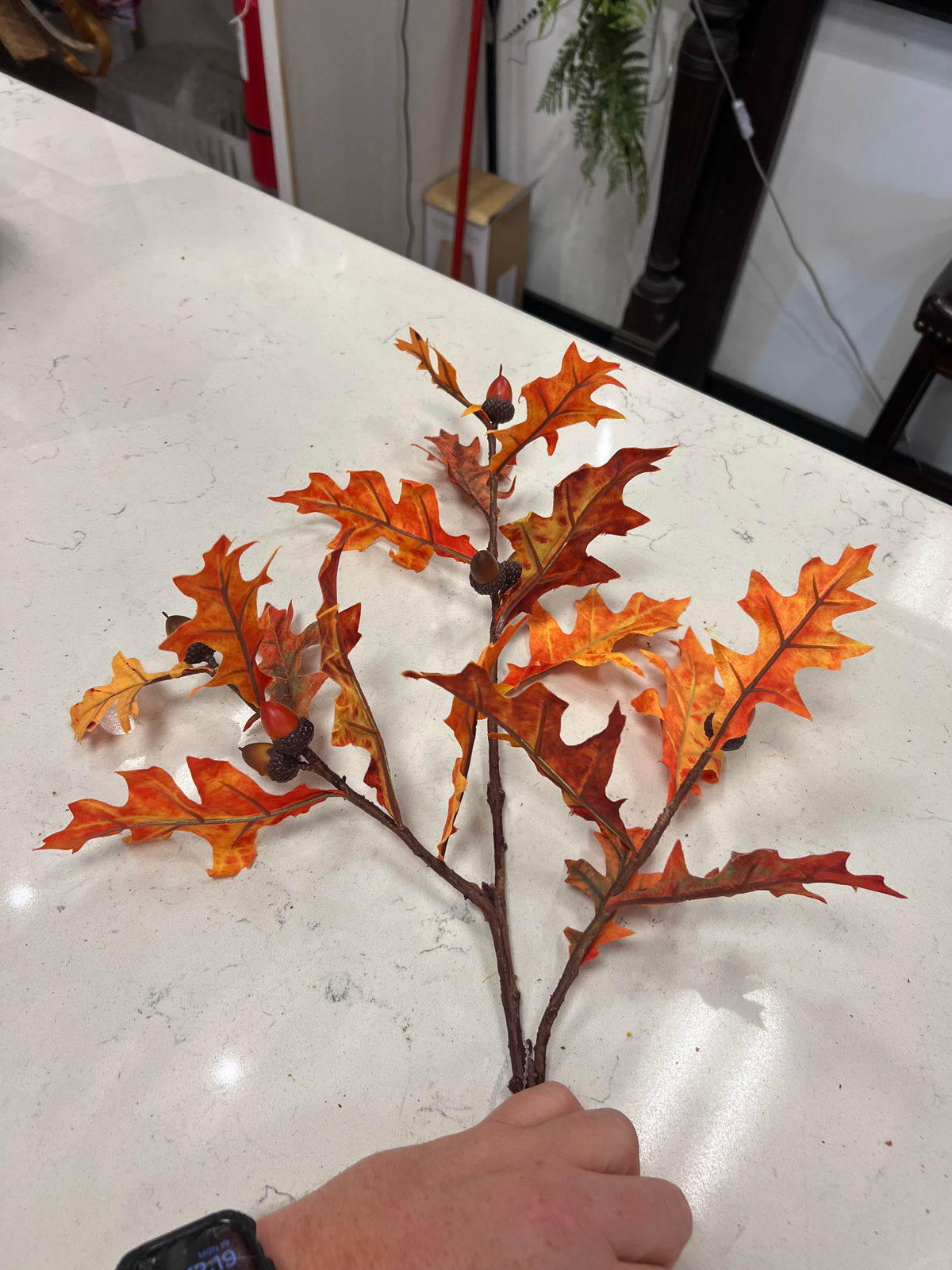 32” Oak Leaf & Acorn Spray