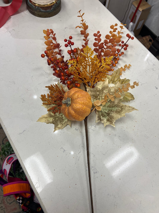 32 in Pumpkin, Foliage & Berry Pick